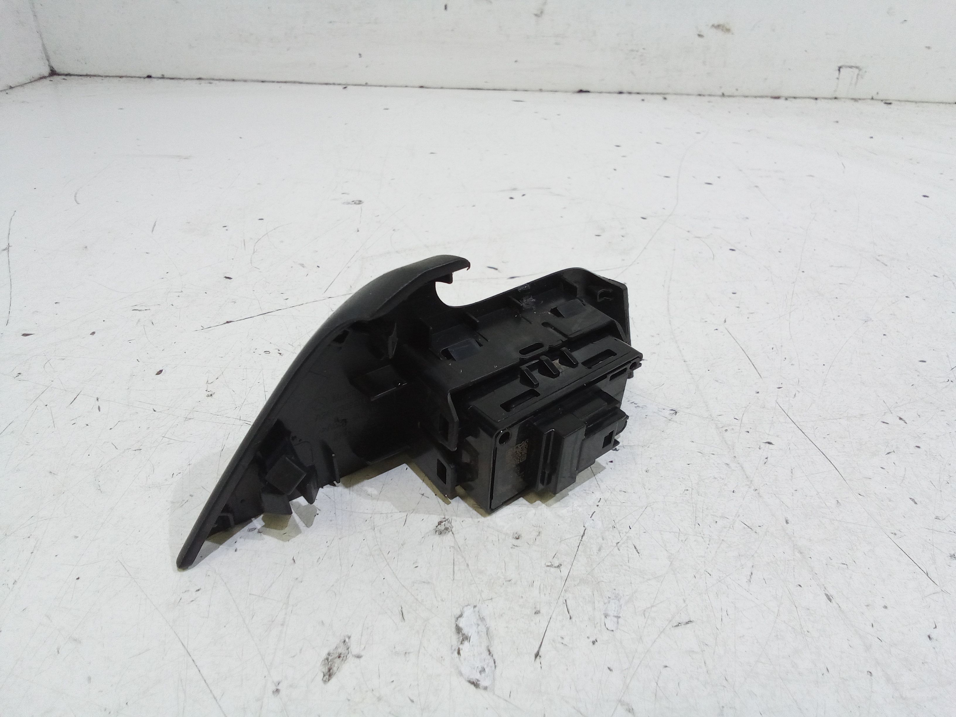 Pulsantiera Anteriore Destra Passeggero MERCEDES GLB Serie (X247) (19>)