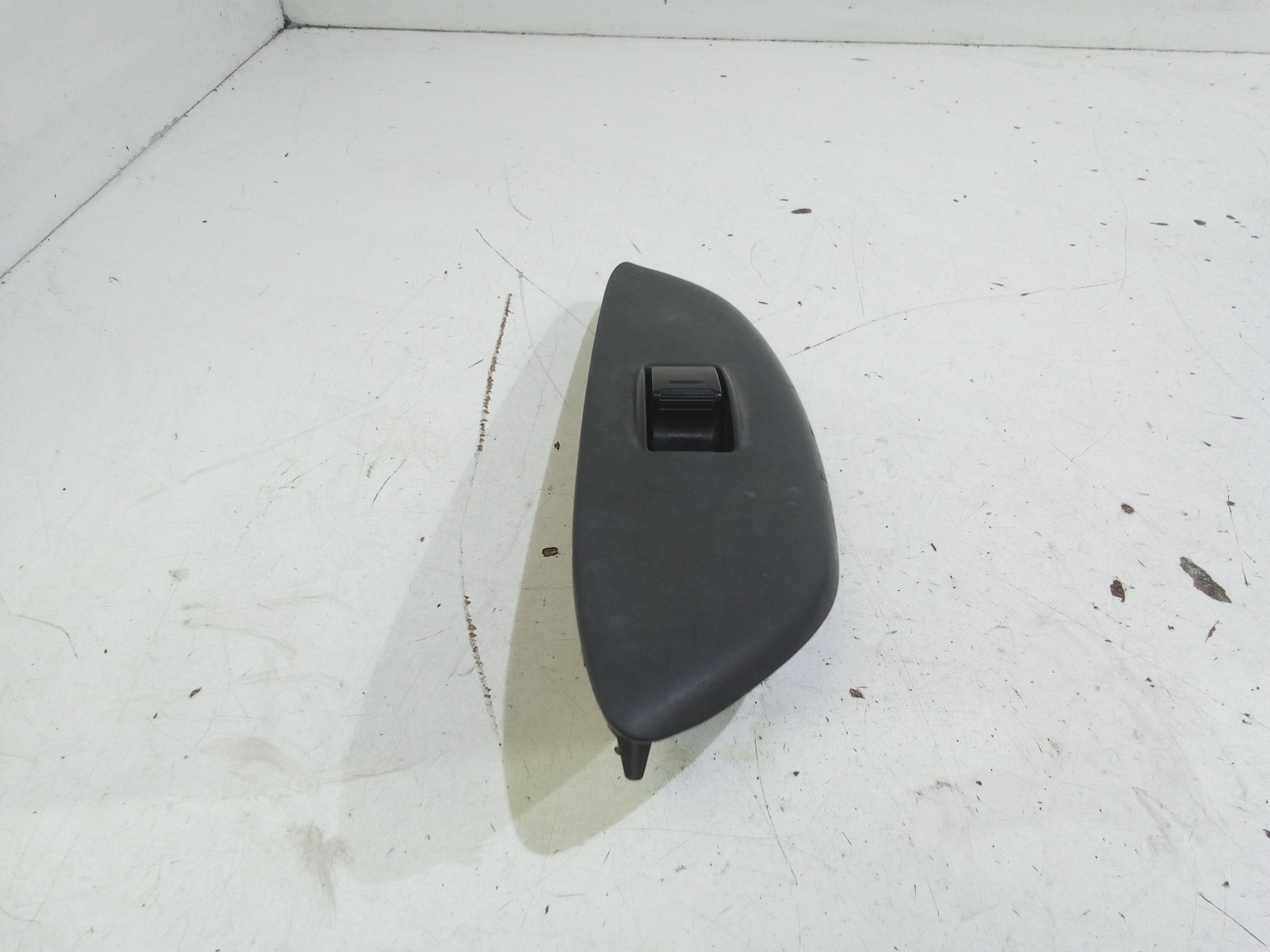 Pulsantiera Anteriore Destra Passeggero TOYOTA Yaris Verso Serie (99>03)