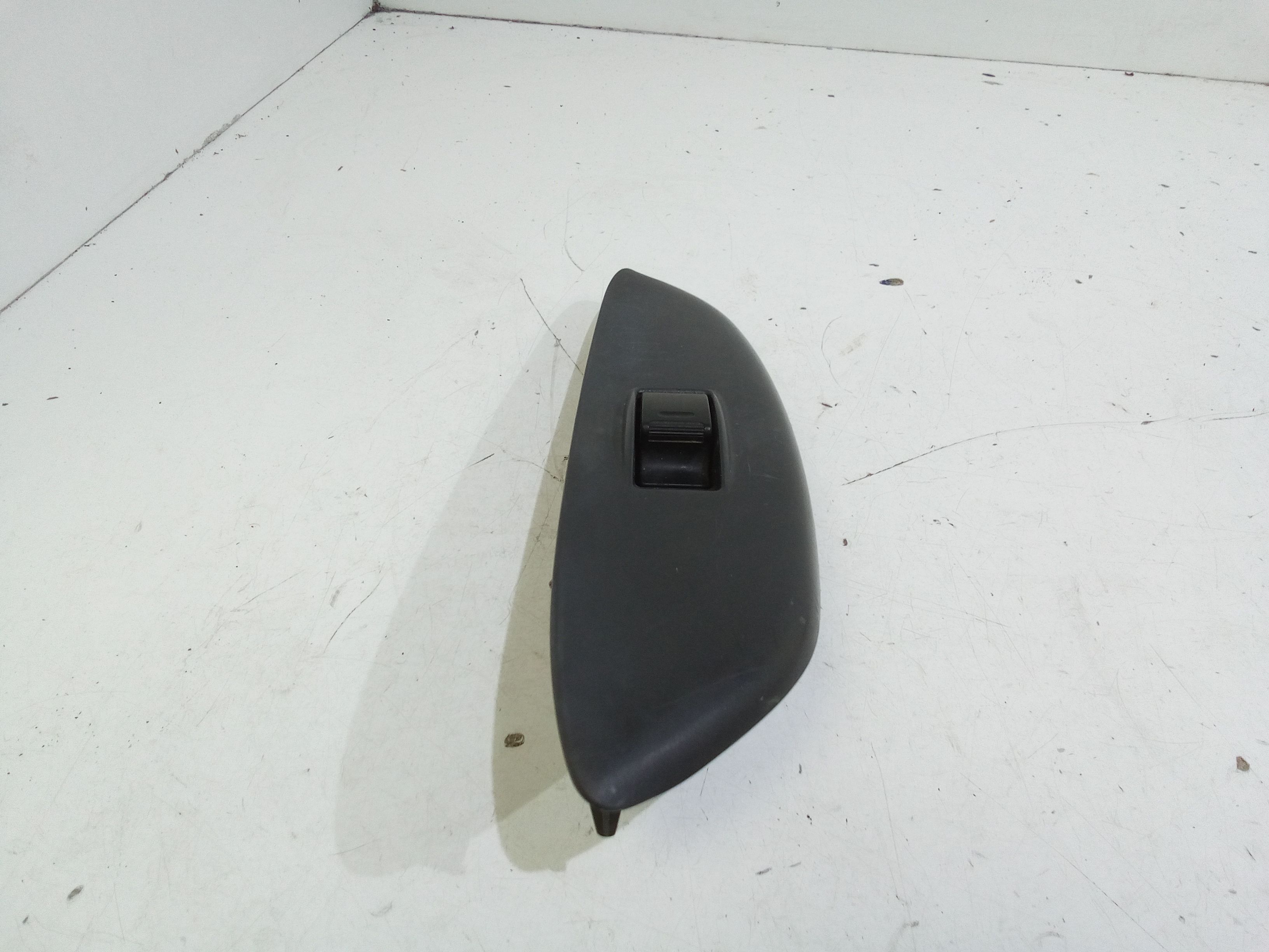 Pulsantiera Anteriore Destra Passeggero TOYOTA Yaris Serie (03>05)