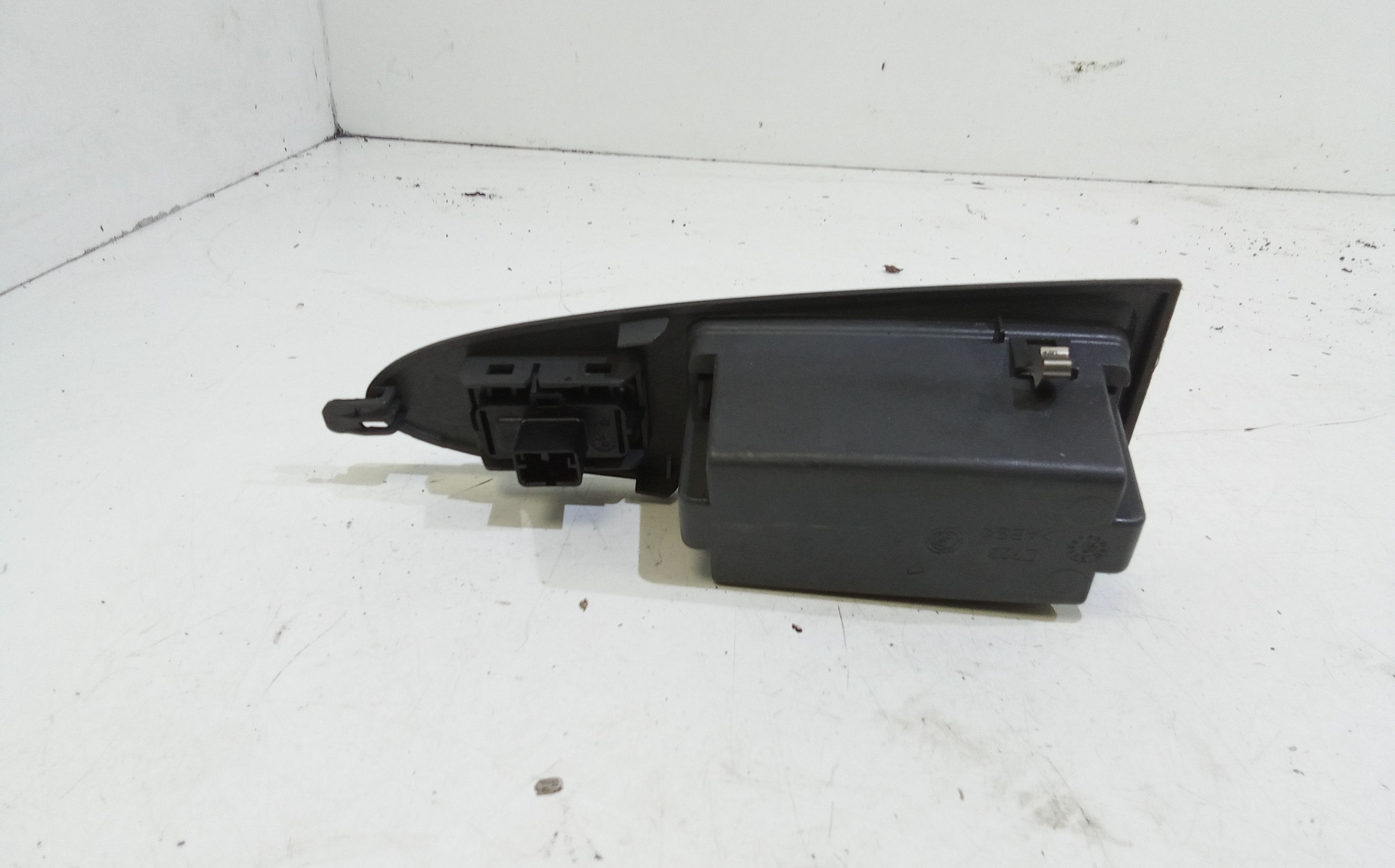 Pulsantiera Anteriore Destra Passeggero FIAT Croma 2 Serie