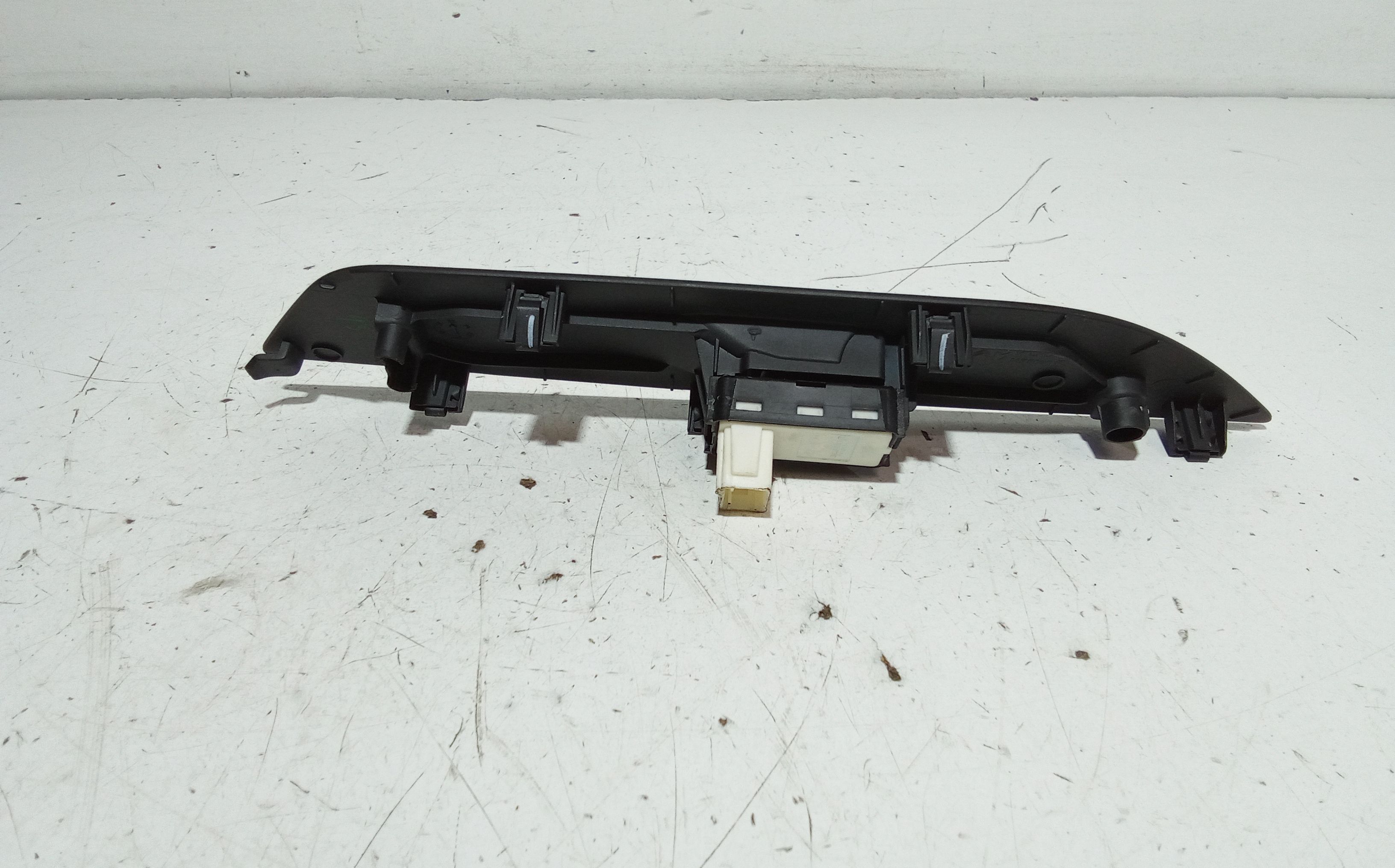 Pulsantiera Anteriore Destra Passeggero PEUGEOT 208 Serie (19>)