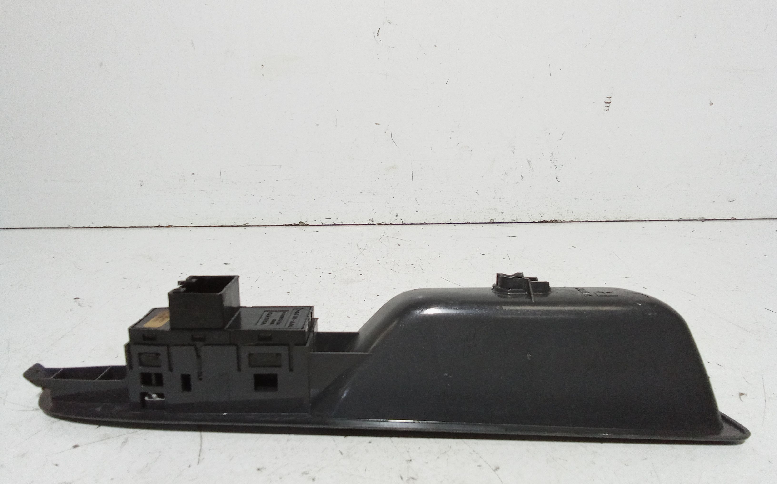 Pulsantiera Anteriore Destra Passeggero VOLVO V40 Serie (03>04)