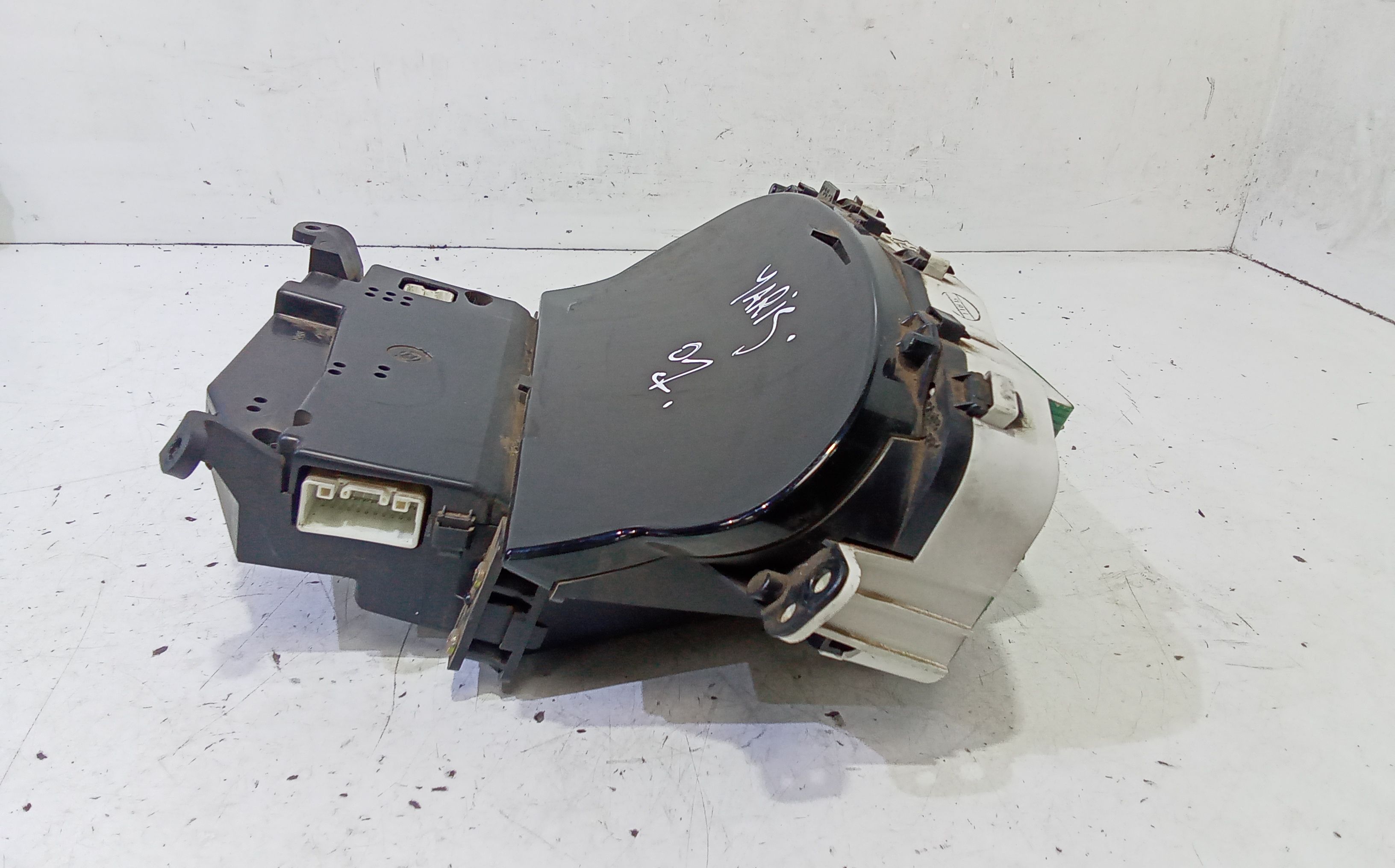 Quadro Strumenti TOYOTA Yaris Serie (99>03)