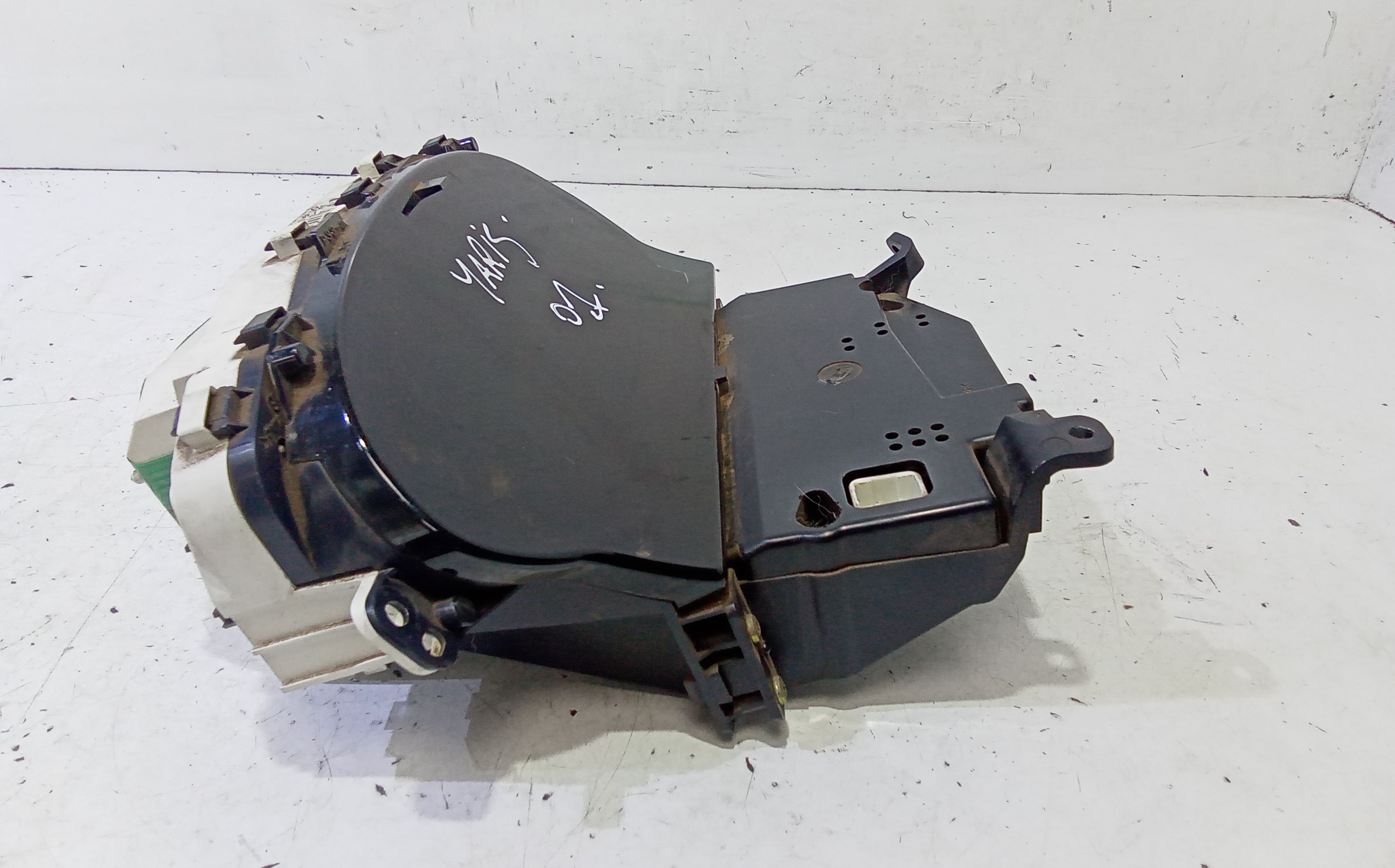 Quadro Strumenti TOYOTA Yaris Serie (99>03)