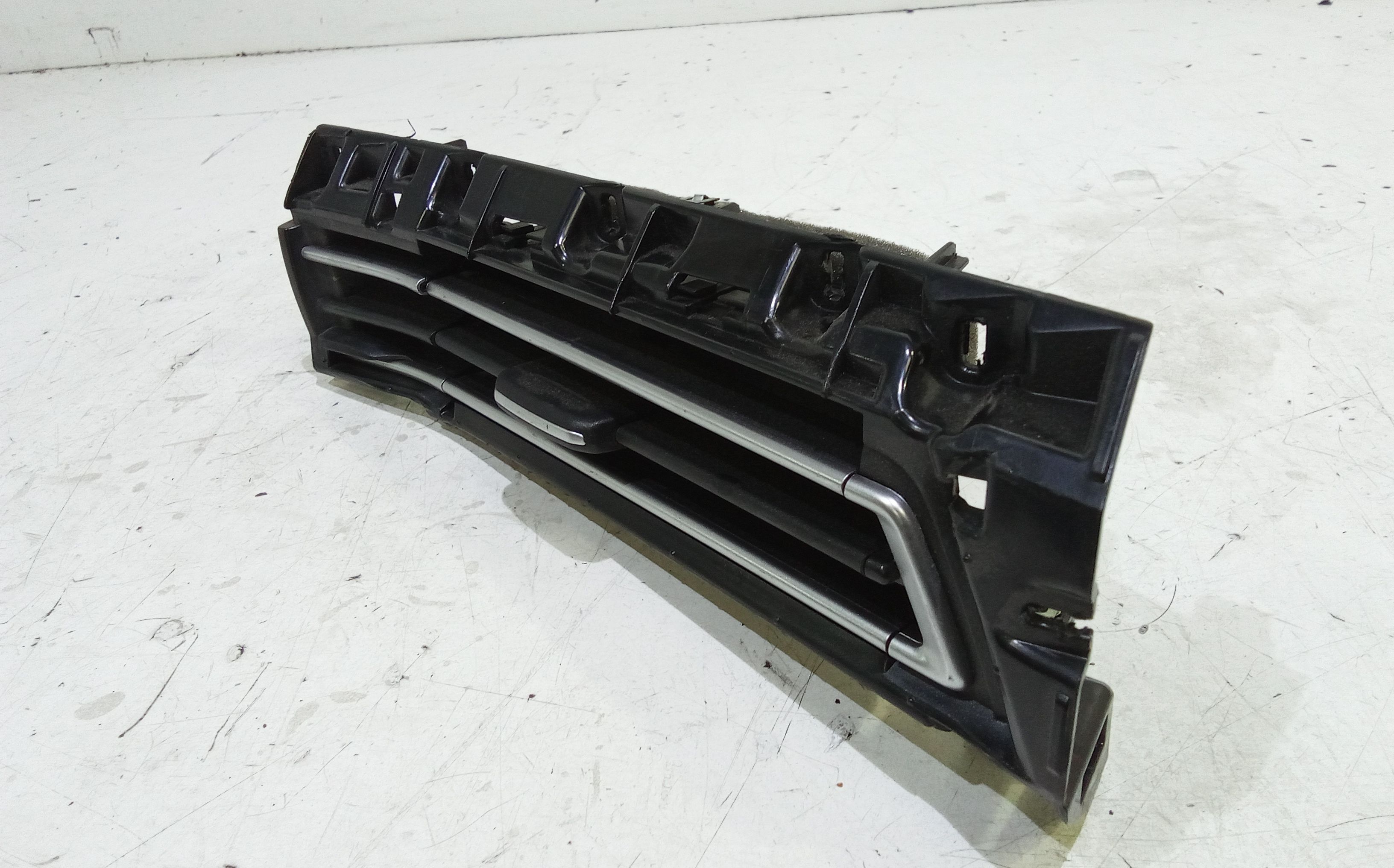 Bocchette Aria Cruscotto VOLKSWAGEN Golf Serie VIII (19>)