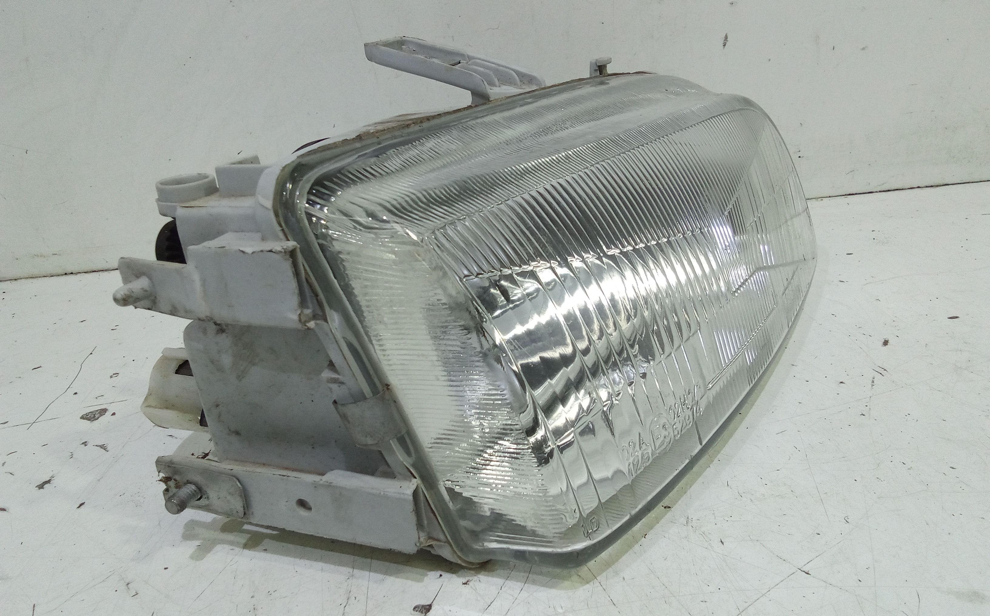 Faro anteriore Destro Passeggero FIAT Punto Berlina 3P