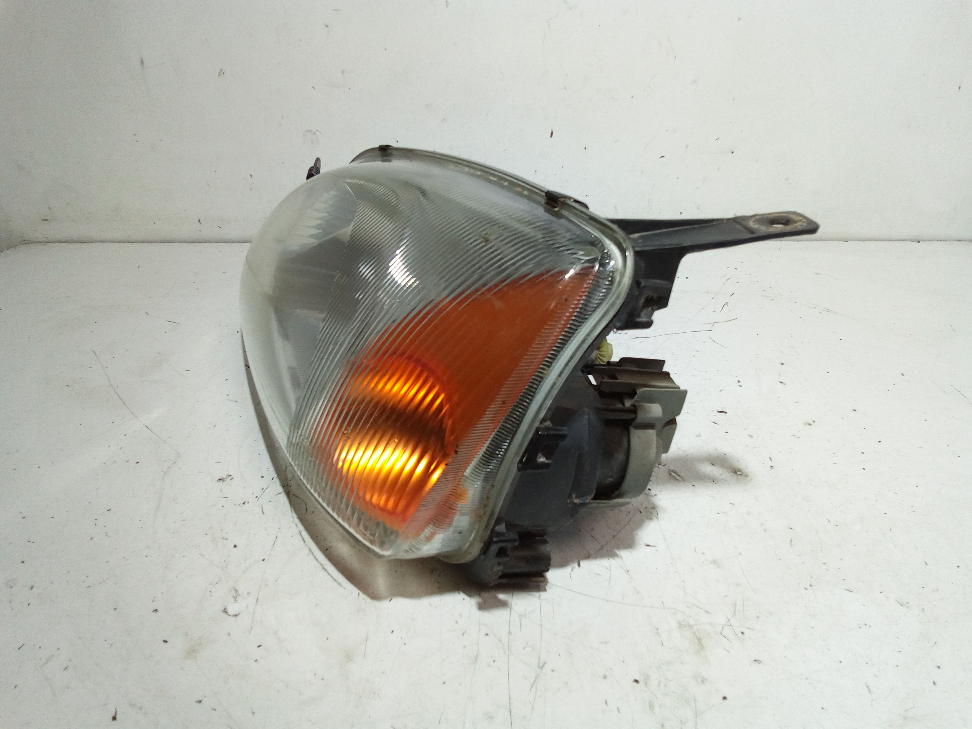 Faro anteriore Sinistro Guida FORD Fiesta 3 Serie
