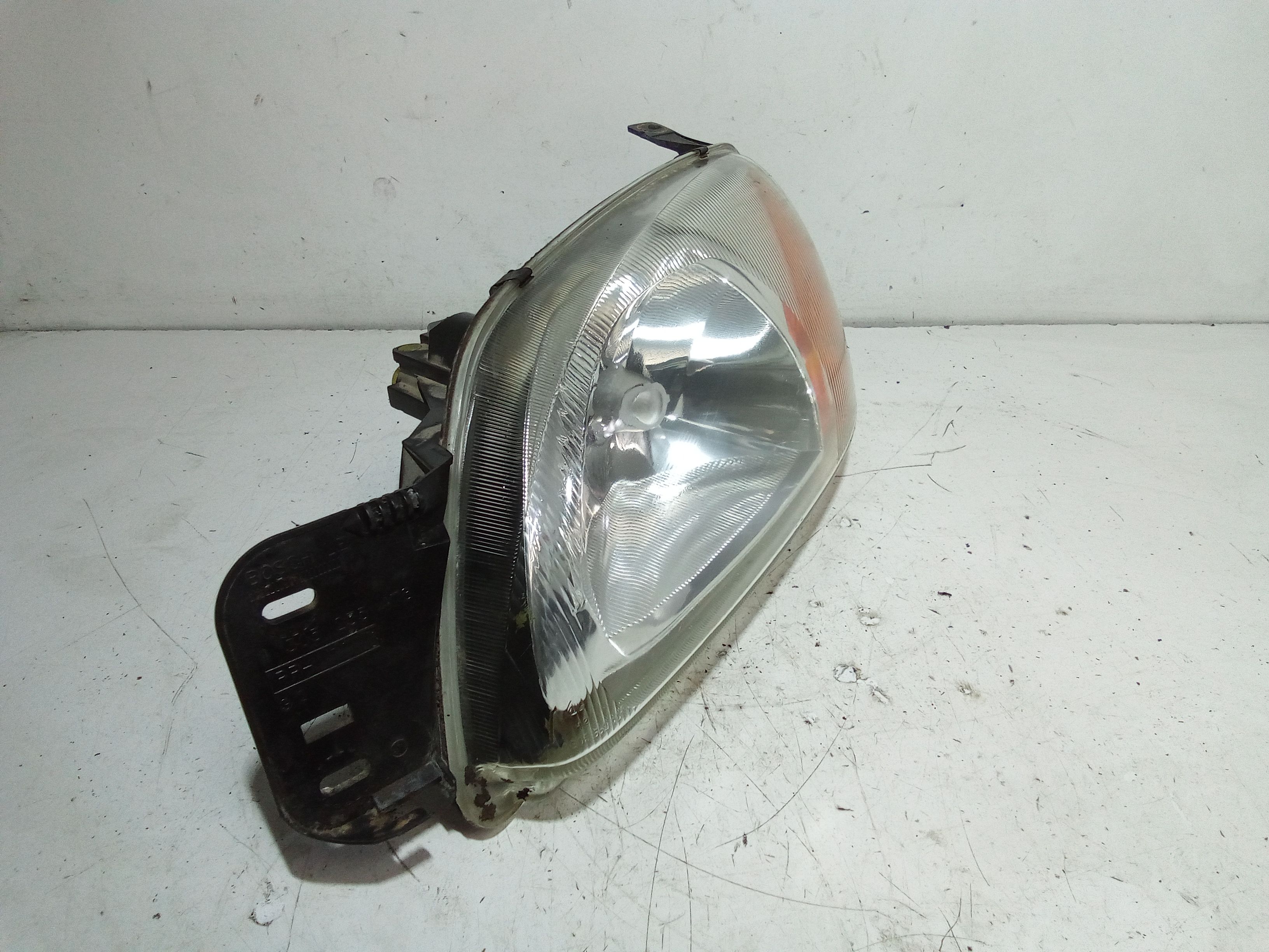 Faro anteriore Sinistro Guida FORD Fiesta 3 Serie