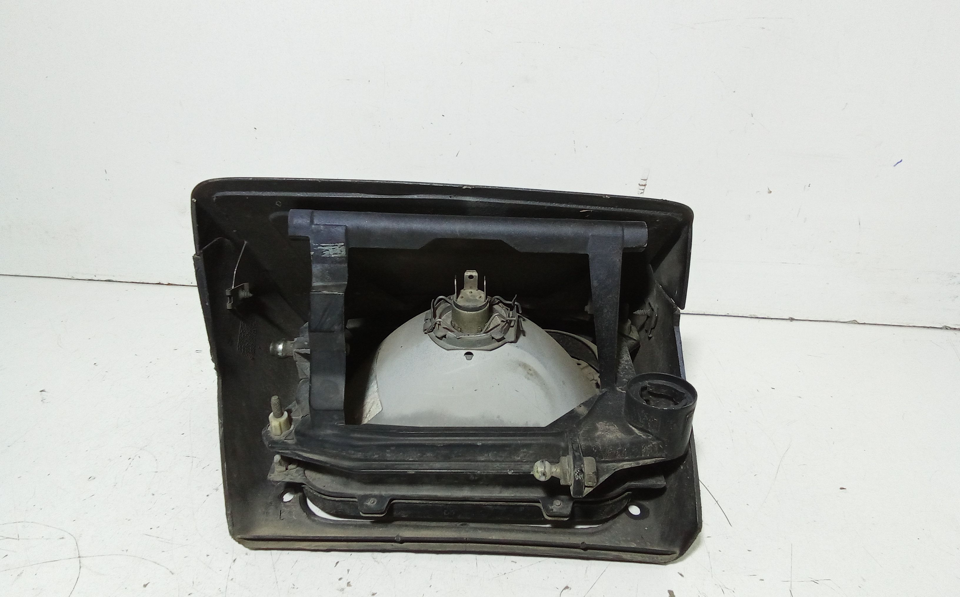 Faro anteriore Sinistro Guida VOLVO 480 E