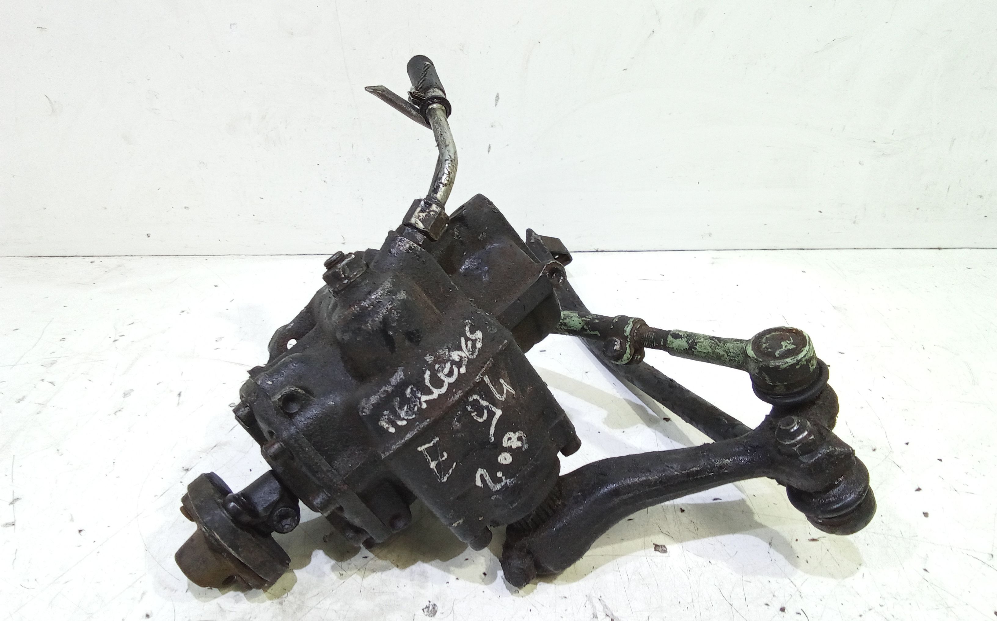 Scatola dello sterzo MERCEDES Classe E W124