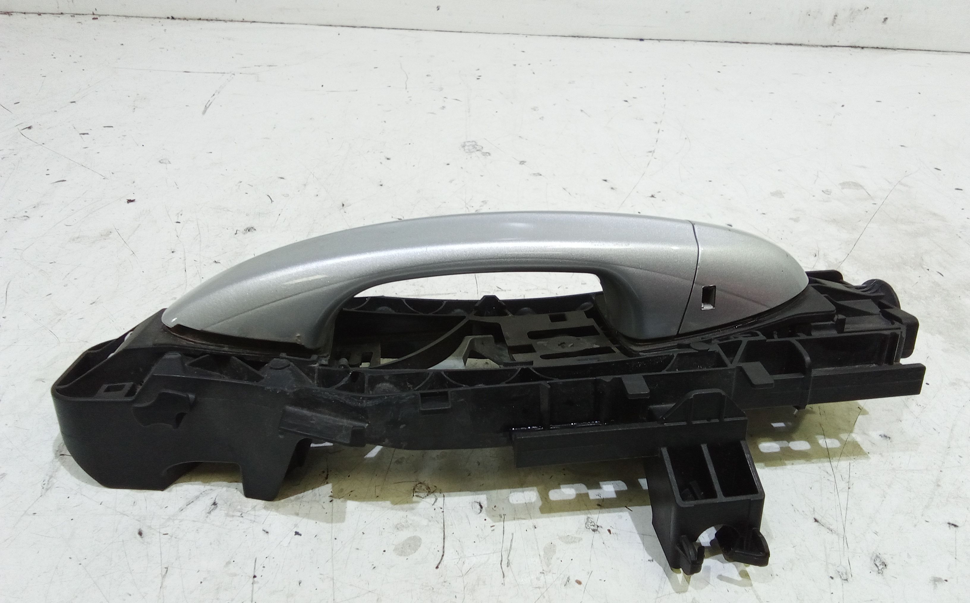 Maniglia esterna Anteriore Sinistra MERCEDES GLB Serie (X247) (19>)