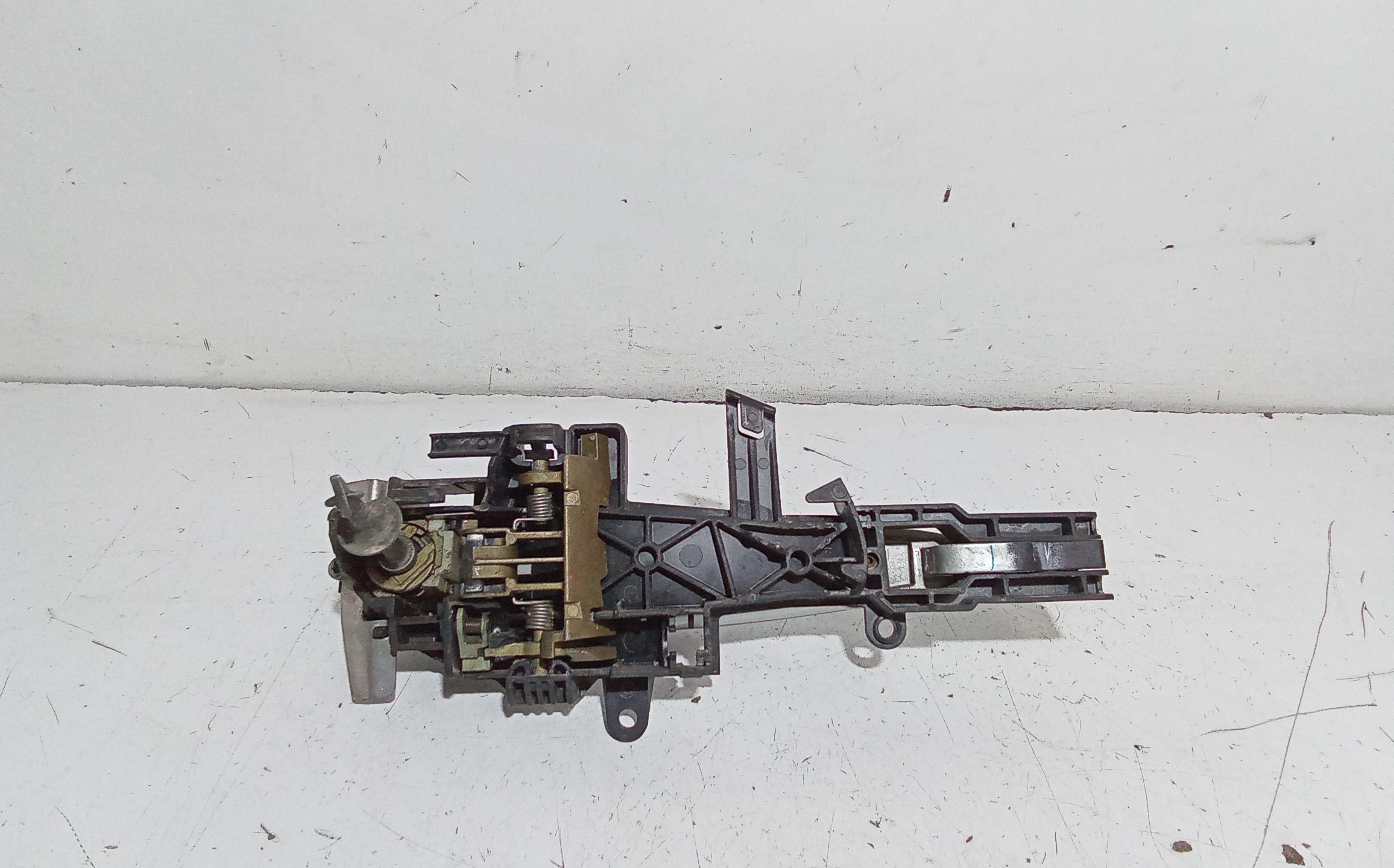 Maniglia esterna Anteriore Sinistra BMW Serie 1 Serie (E87) (04>07)