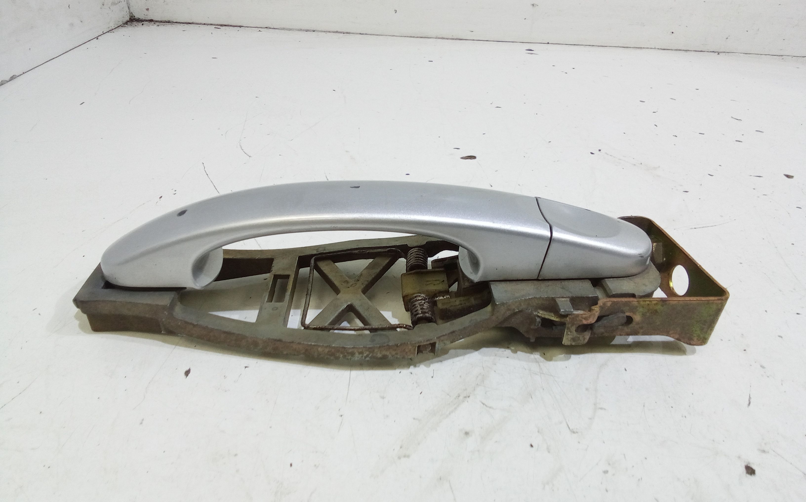 Maniglia esterna Anteriore Destra VOLKSWAGEN Touran 1 Serie