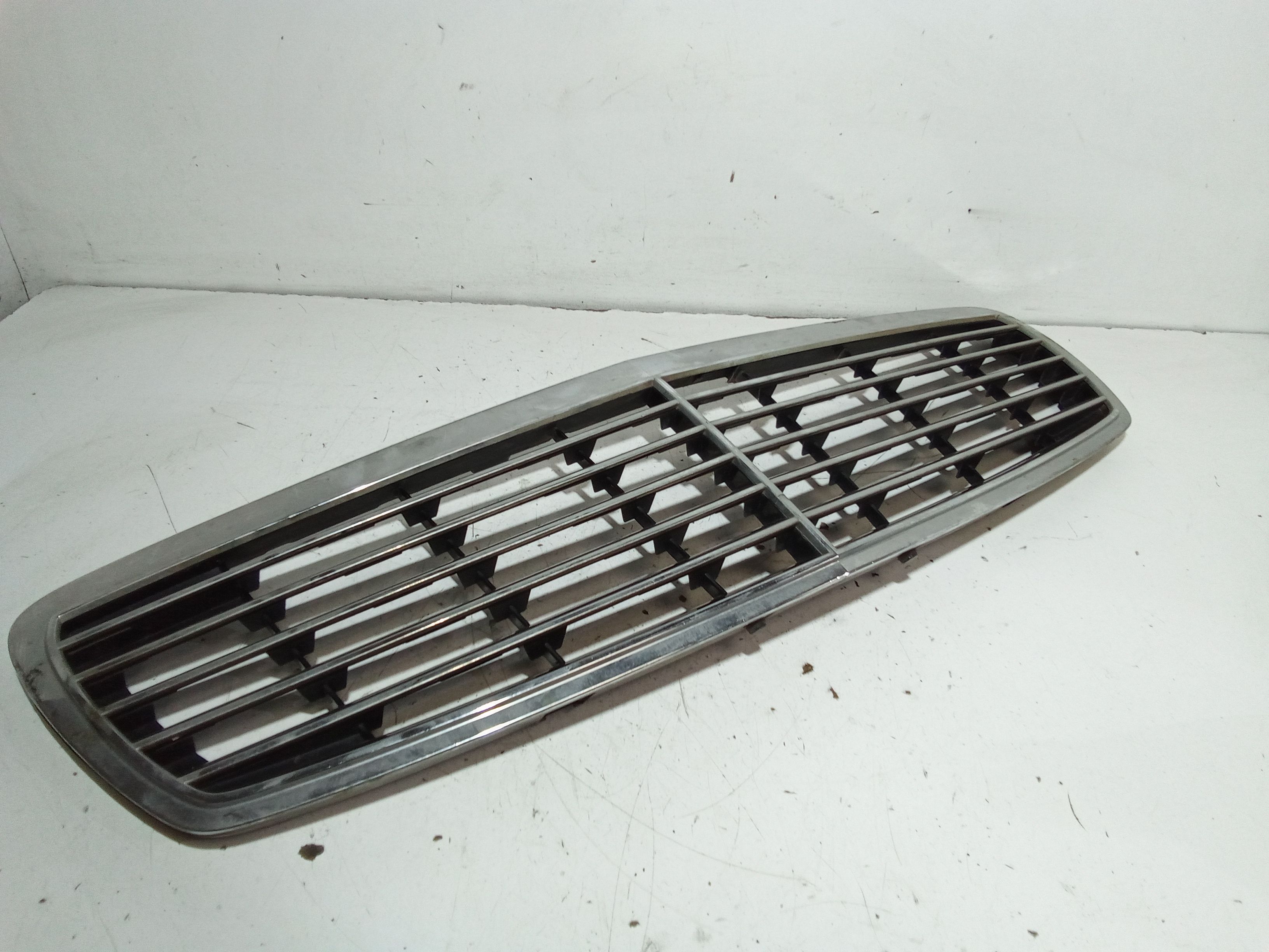 Griglia Anteriore MERCEDES Classe E Berlina W211 (02>07)