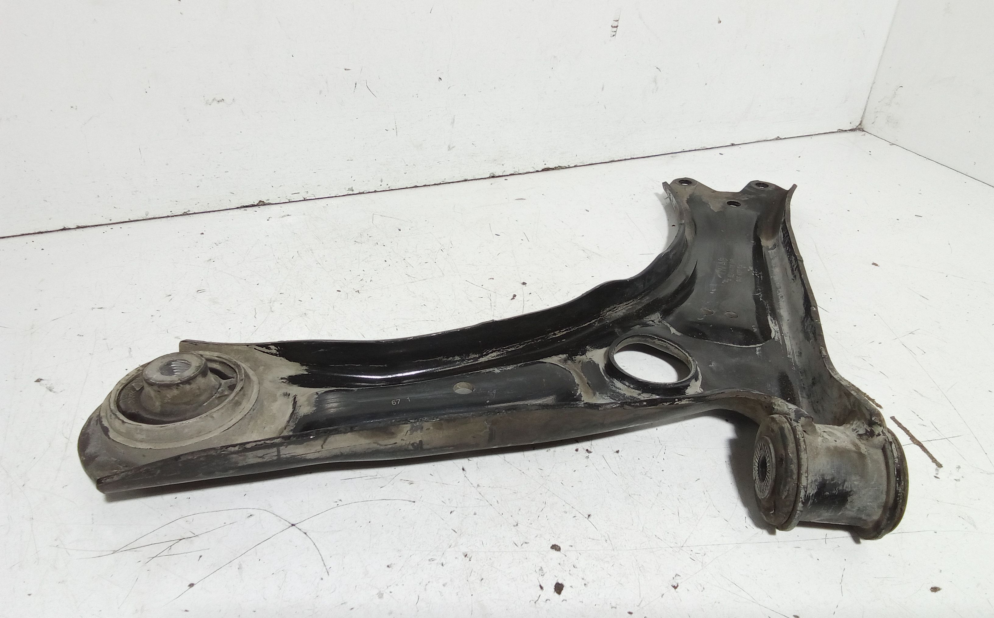 Braccio Oscillante anteriore destro VOLKSWAGEN Caddy 4 Serie