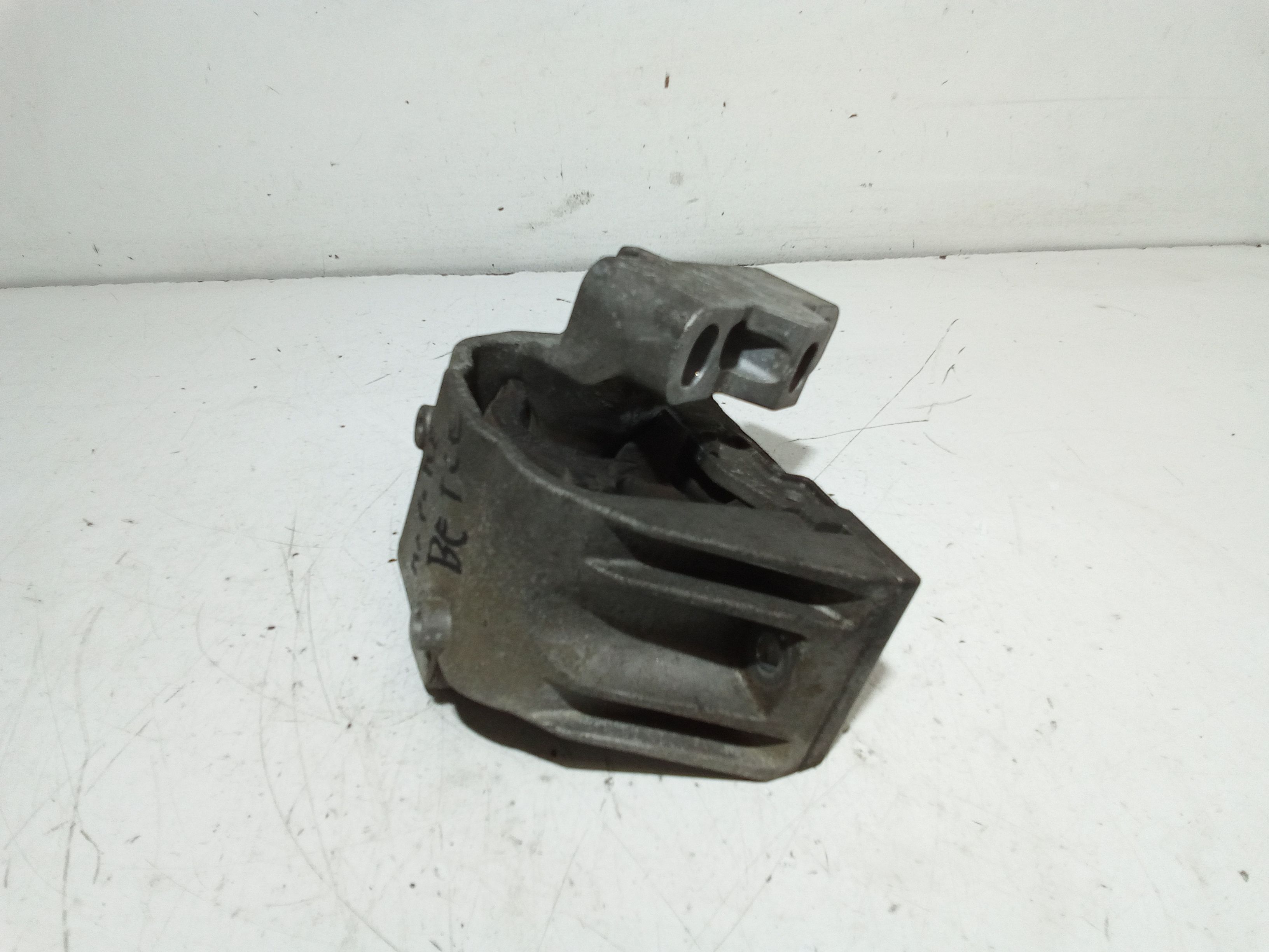 Supporto motore VOLKSWAGEN New Beetle 1 Serie