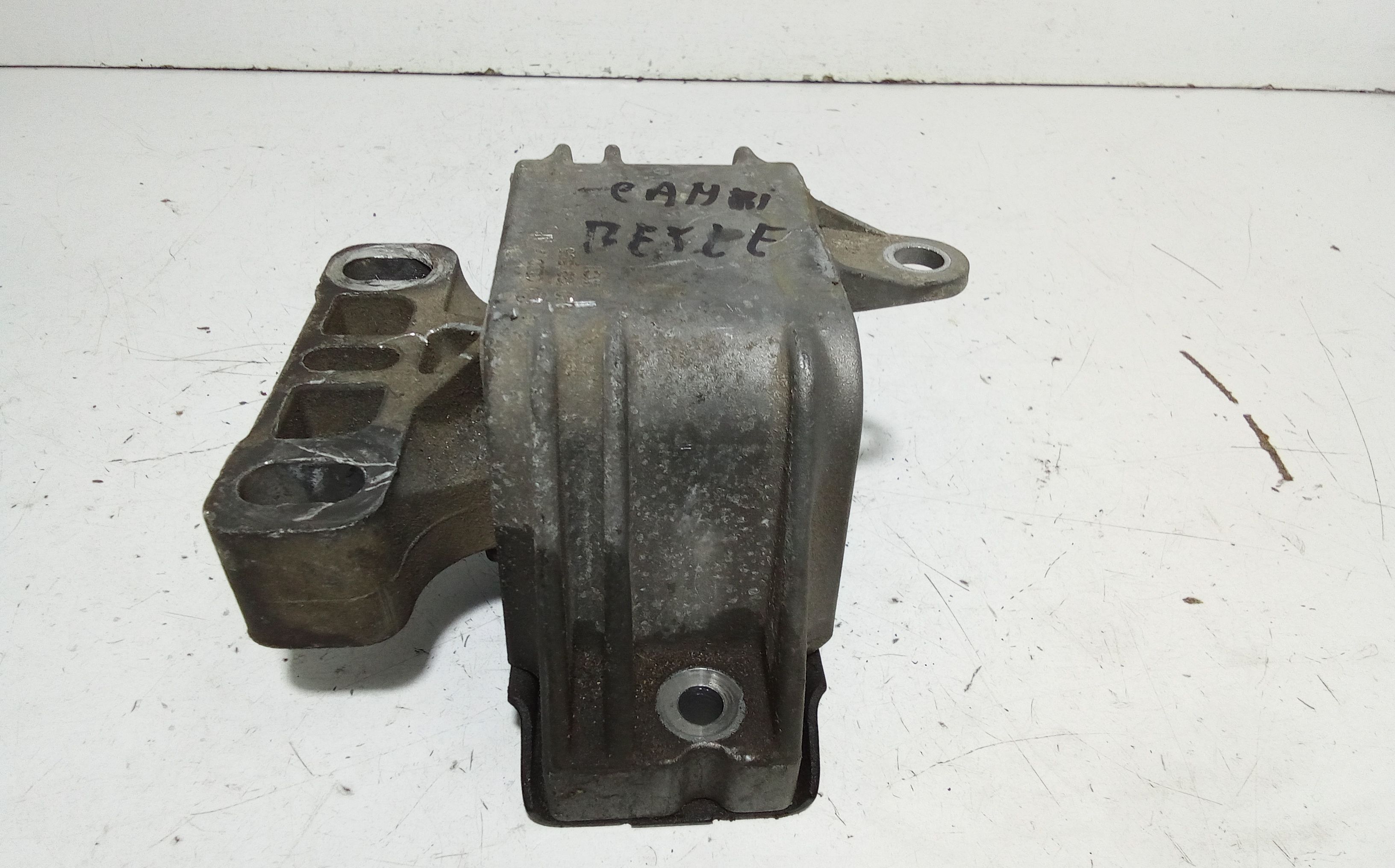 Supporto motore VOLKSWAGEN New Beetle 1 Serie