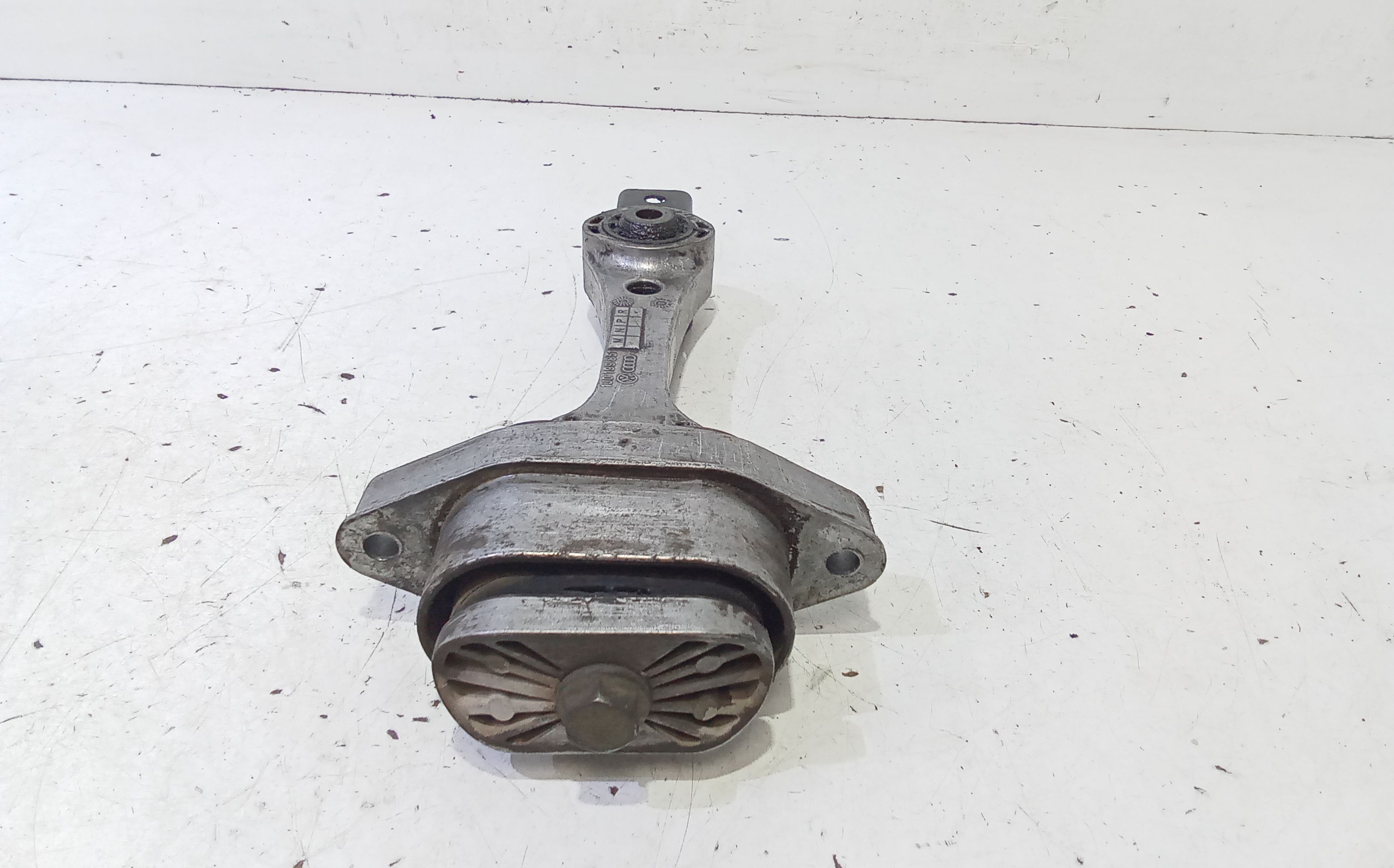 Supporto motore VOLKSWAGEN Golf 4 Berlina (97>03)