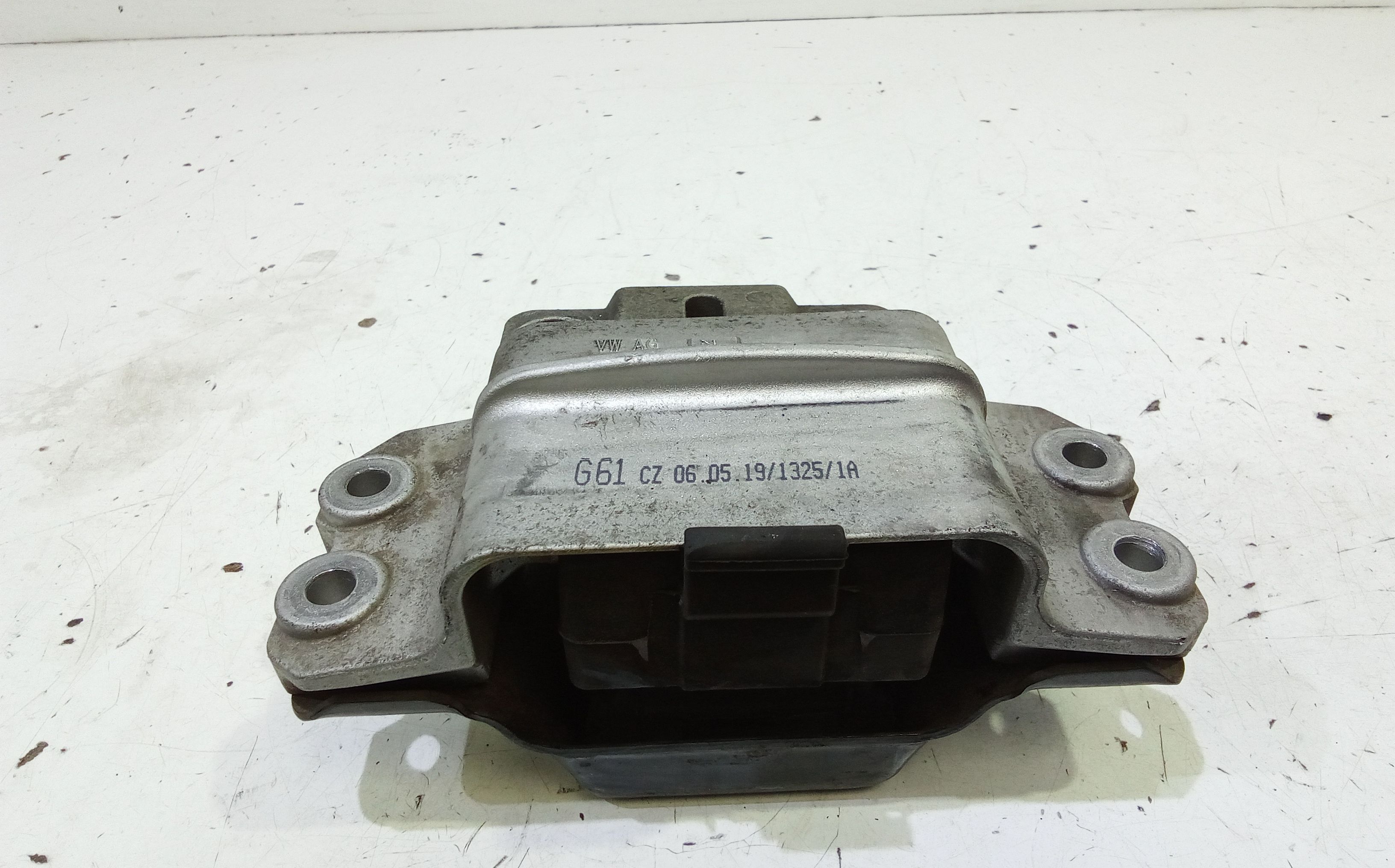 Supporto motore VOLKSWAGEN Caddy 4 Serie