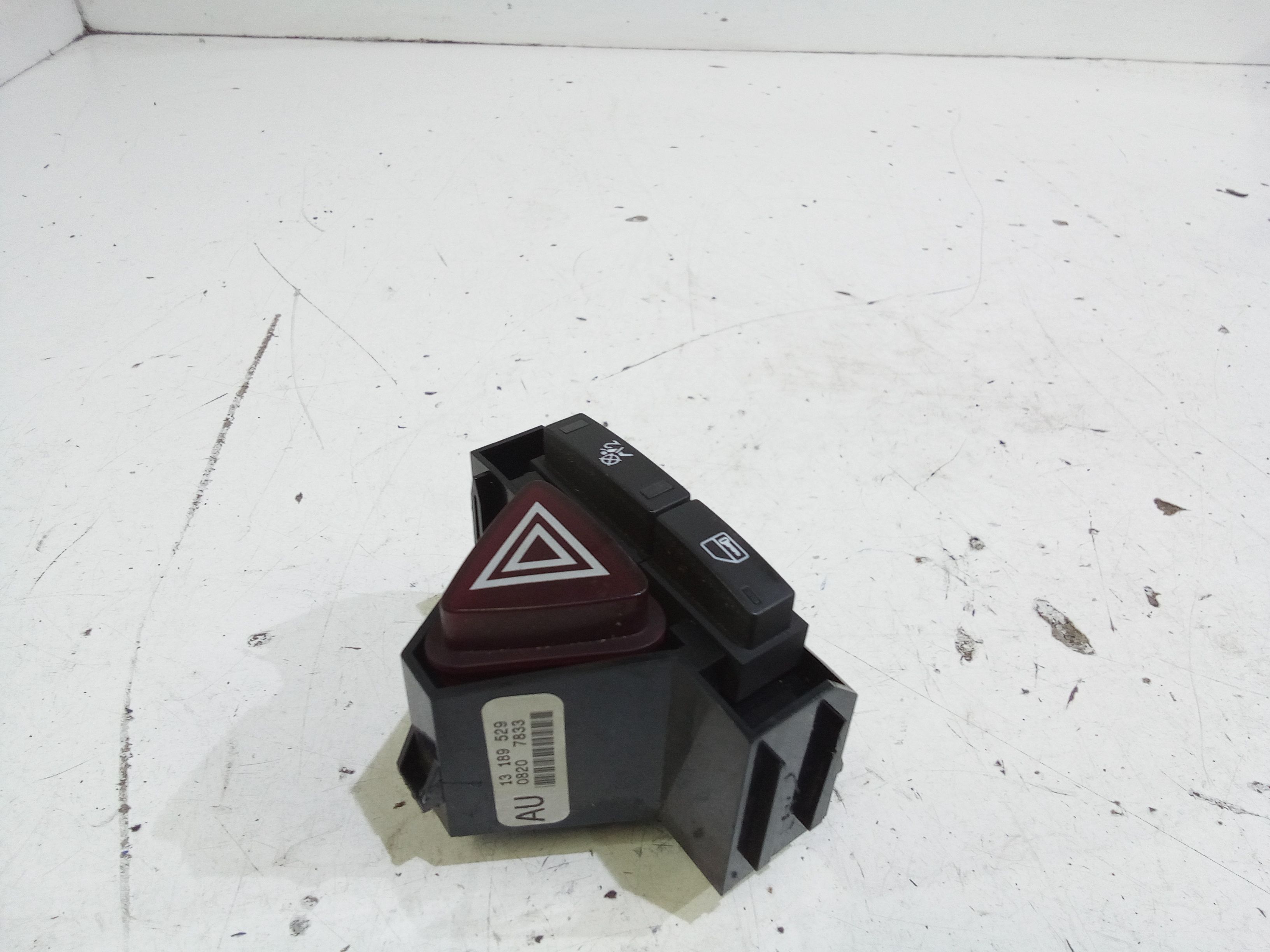 Pulsante luci di emergenza OPEL Corsa D 5P 1 Serie