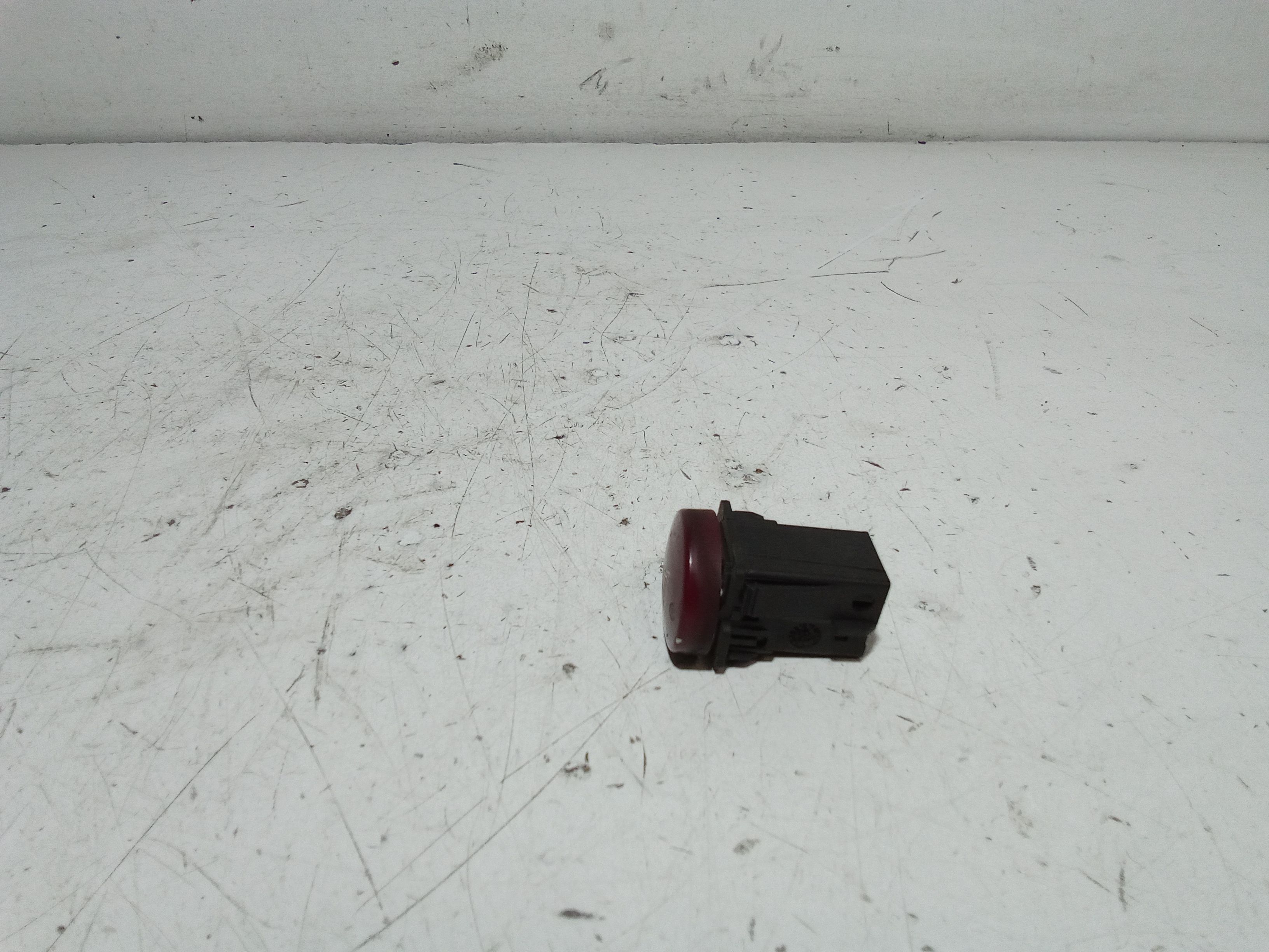 Pulsante luci di emergenza CITROEN Berlingo 2 Serie