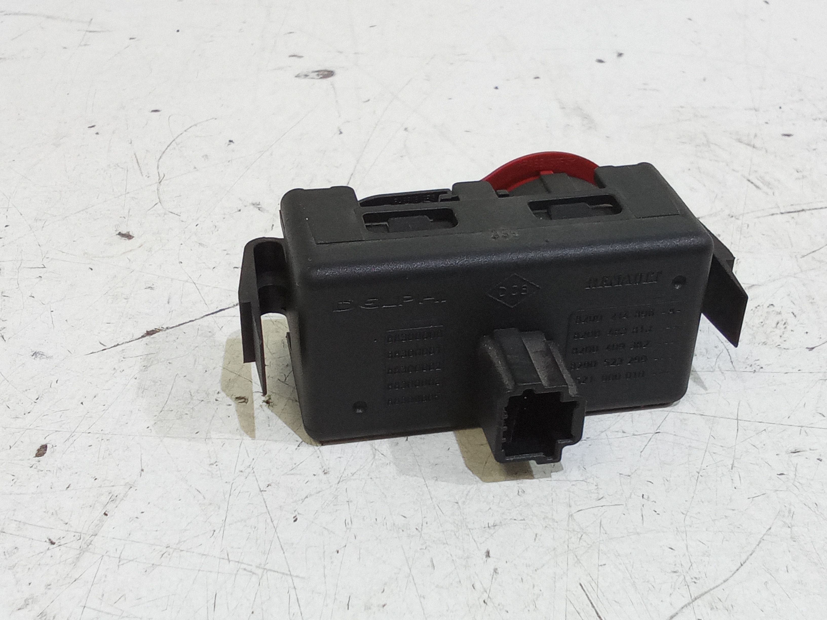 Pulsante luci di emergenza RENAULT Clio Serie (08>15)