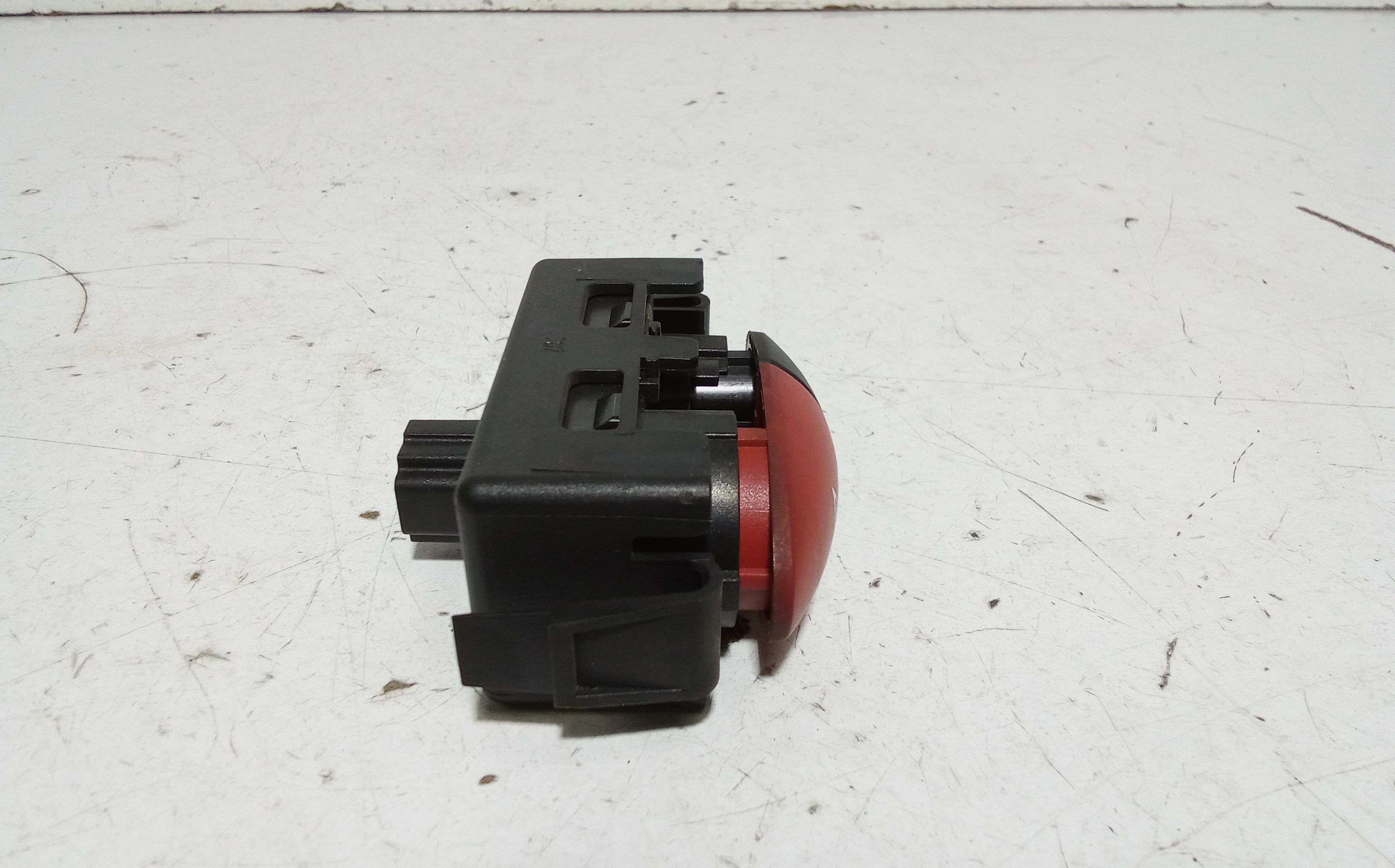 Pulsante luci di emergenza RENAULT Twingo II serie  (07>14)