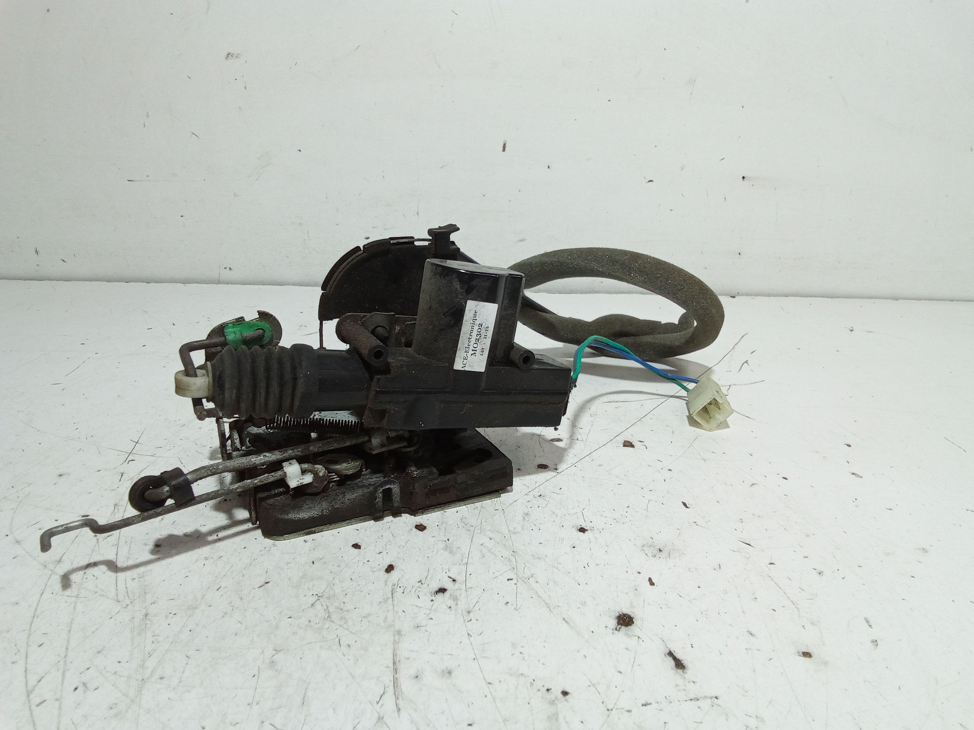 Serratura Anteriore Destra MICROCAR DUE Serie P85 (18>)