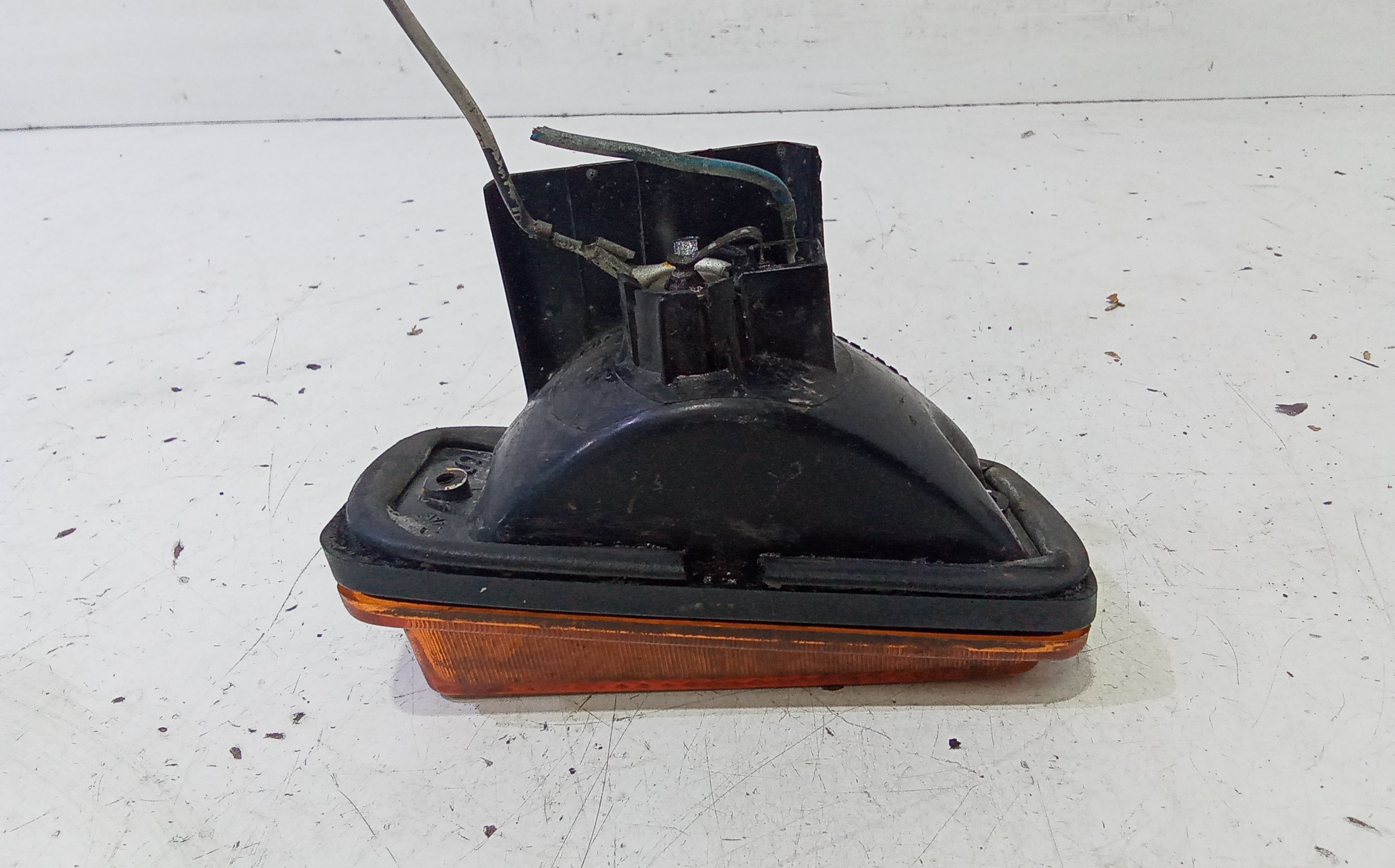 Freccia fanalino ant SX lato guida FIAT 126 1 Serie