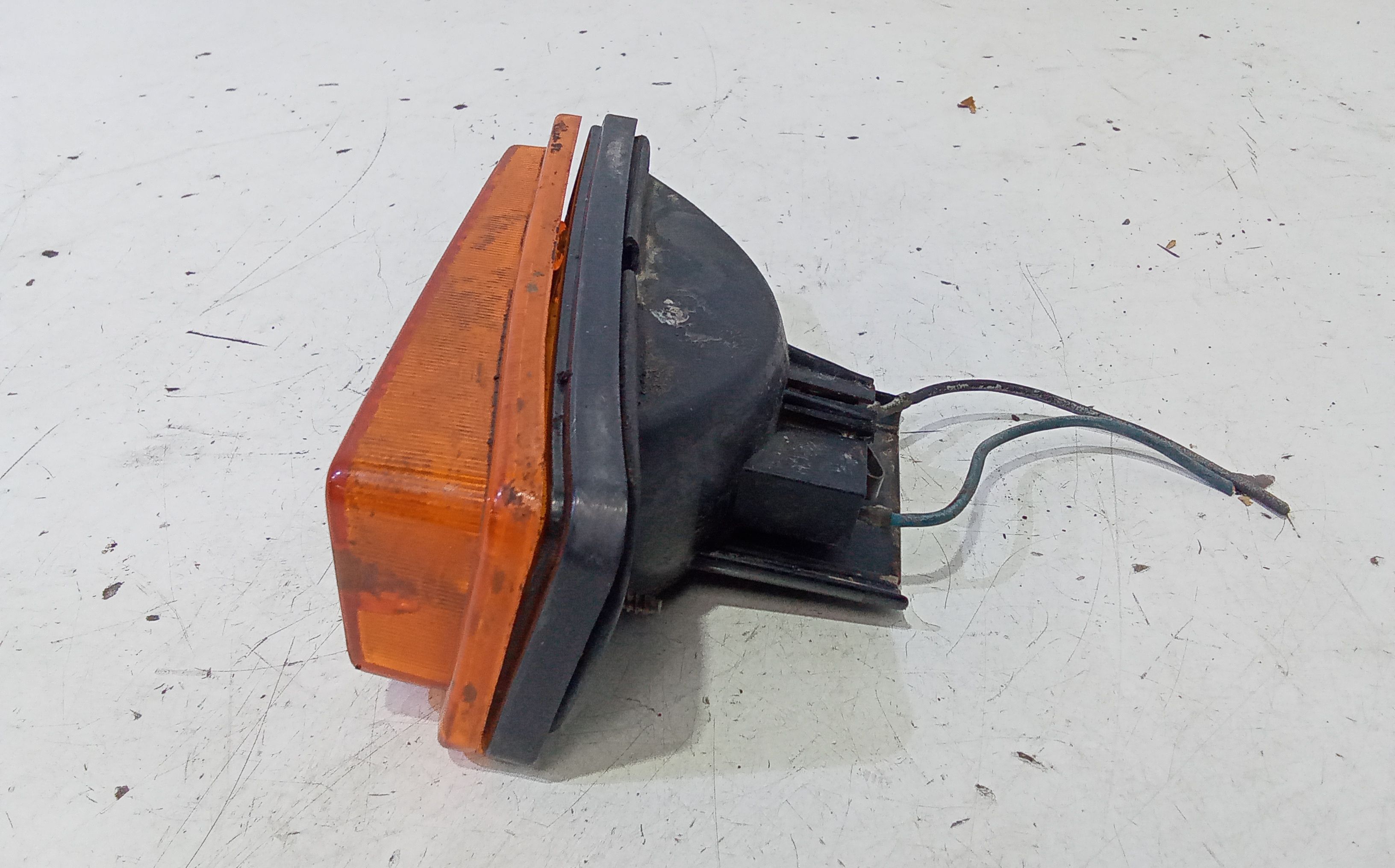 Freccia fanalino ant DX lato passeggero FIAT 126 1 Serie