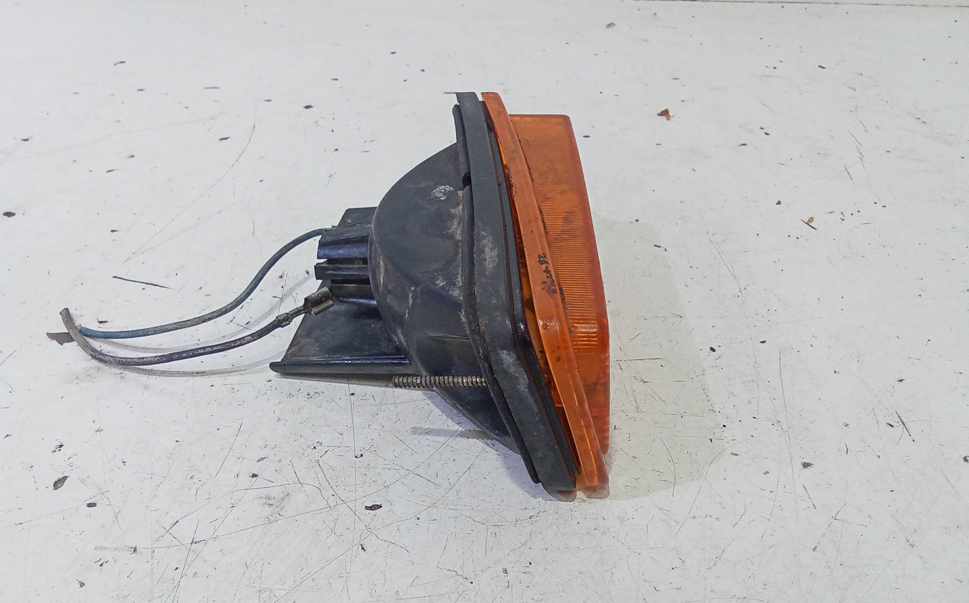 Freccia fanalino ant DX lato passeggero FIAT 126 1 Serie