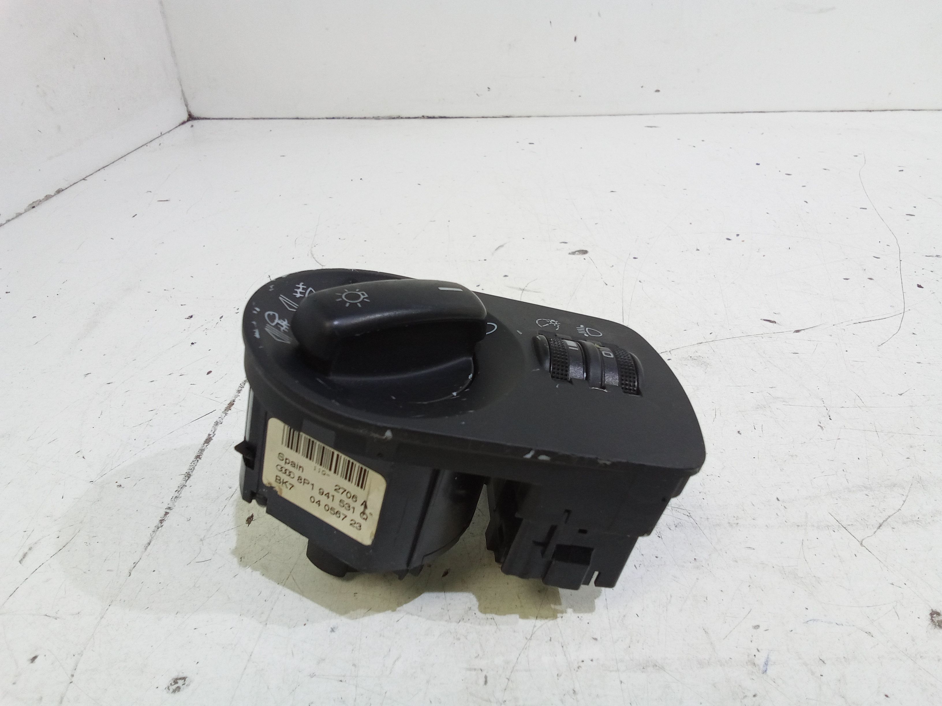 Interruttore comando luci AUDI A3 Serie (8P1) (05>08)