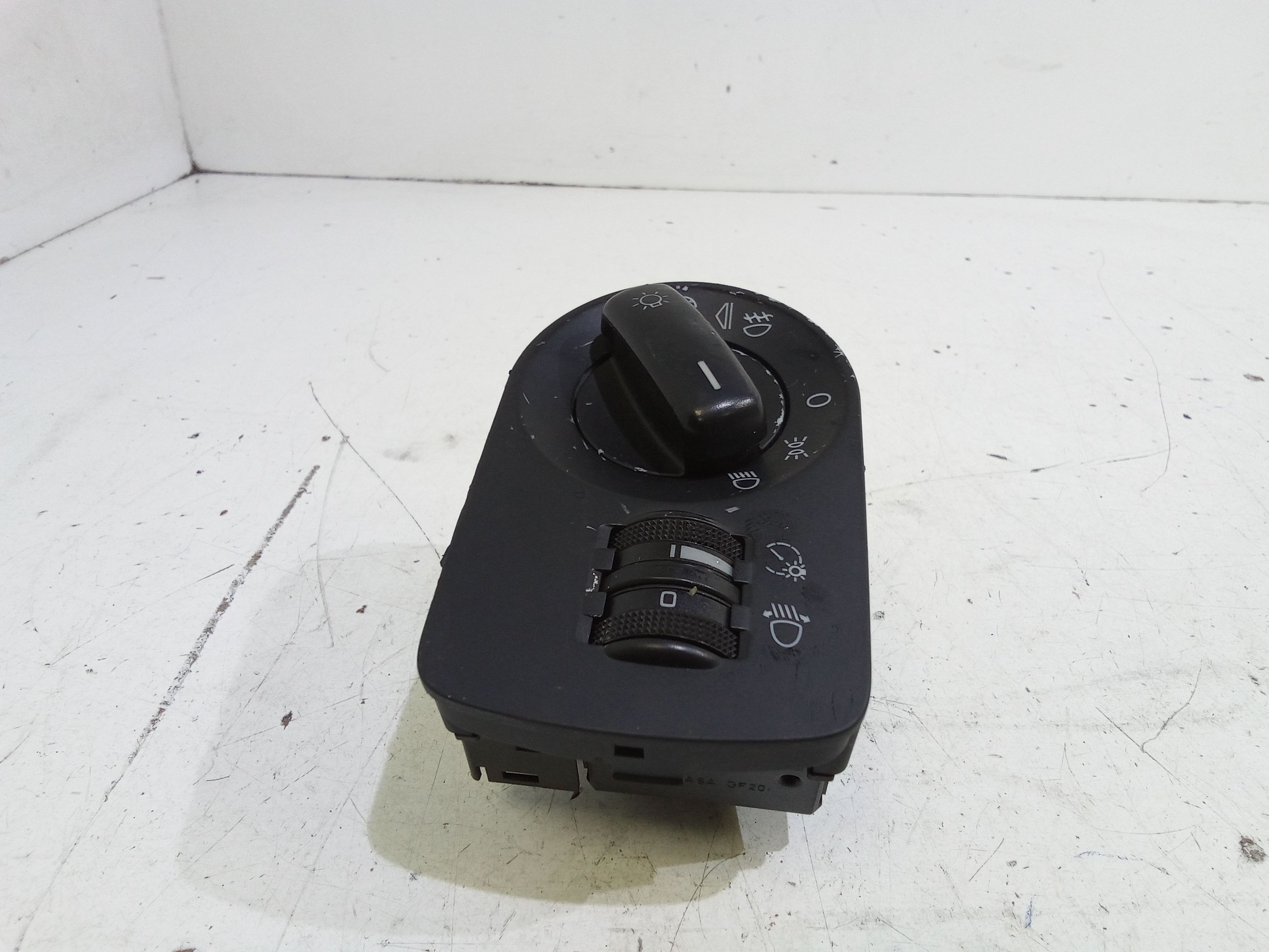 Interruttore comando luci AUDI A3 Serie (8P1) (05>08)