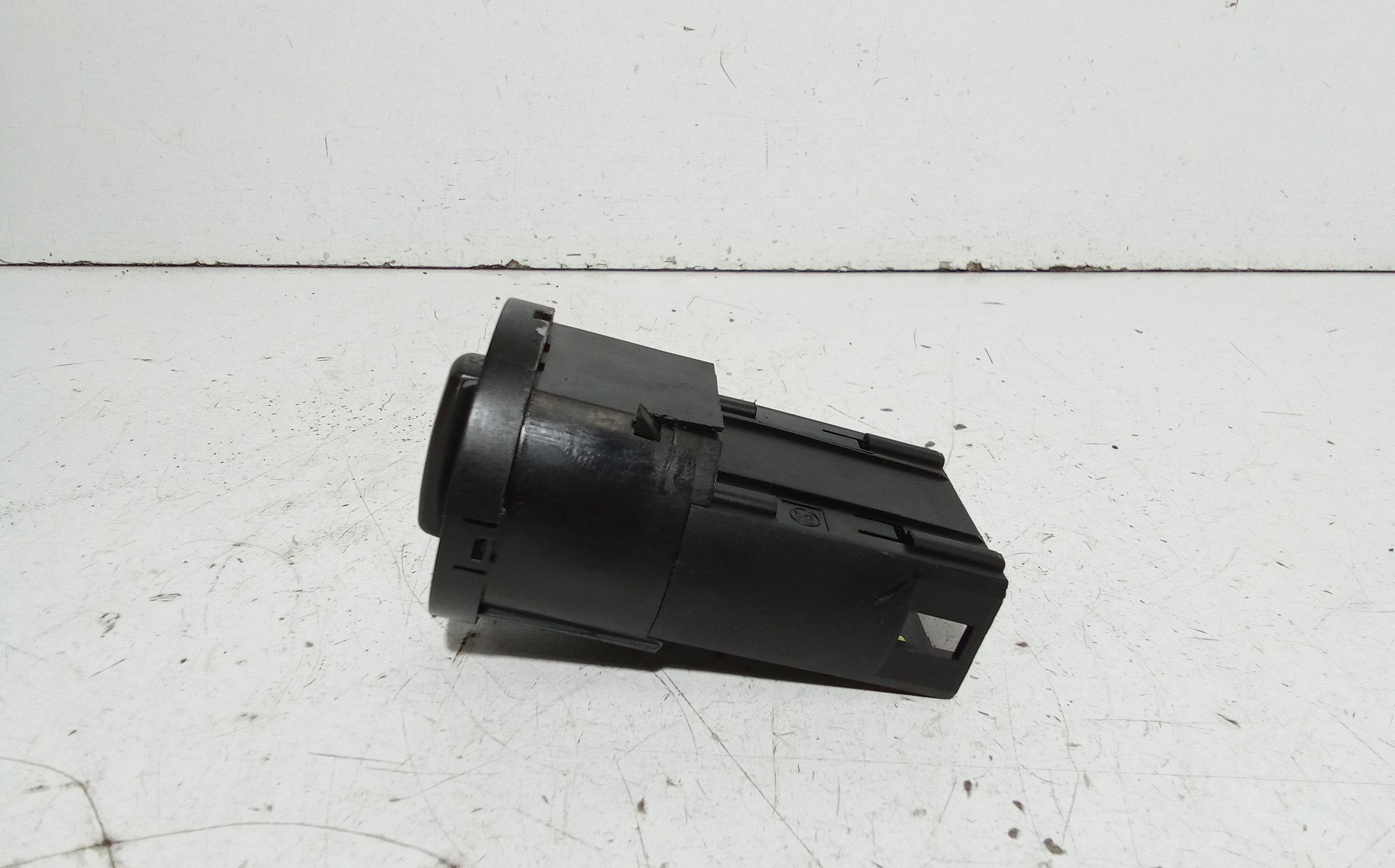 Interruttore comando luci VOLKSWAGEN New Beetle 1 Serie