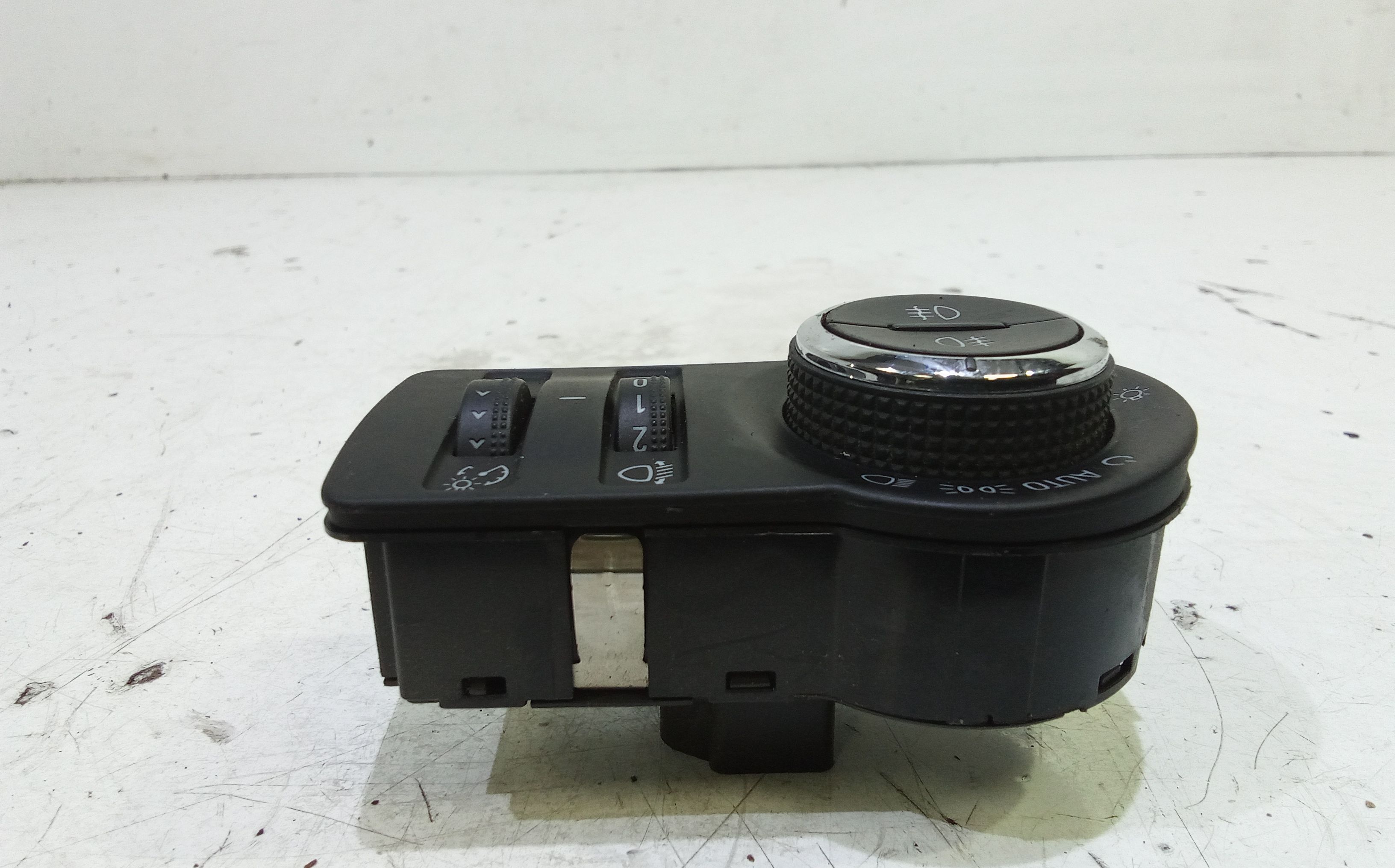 Interruttore comando luci CHEVROLET Cruze Berlina