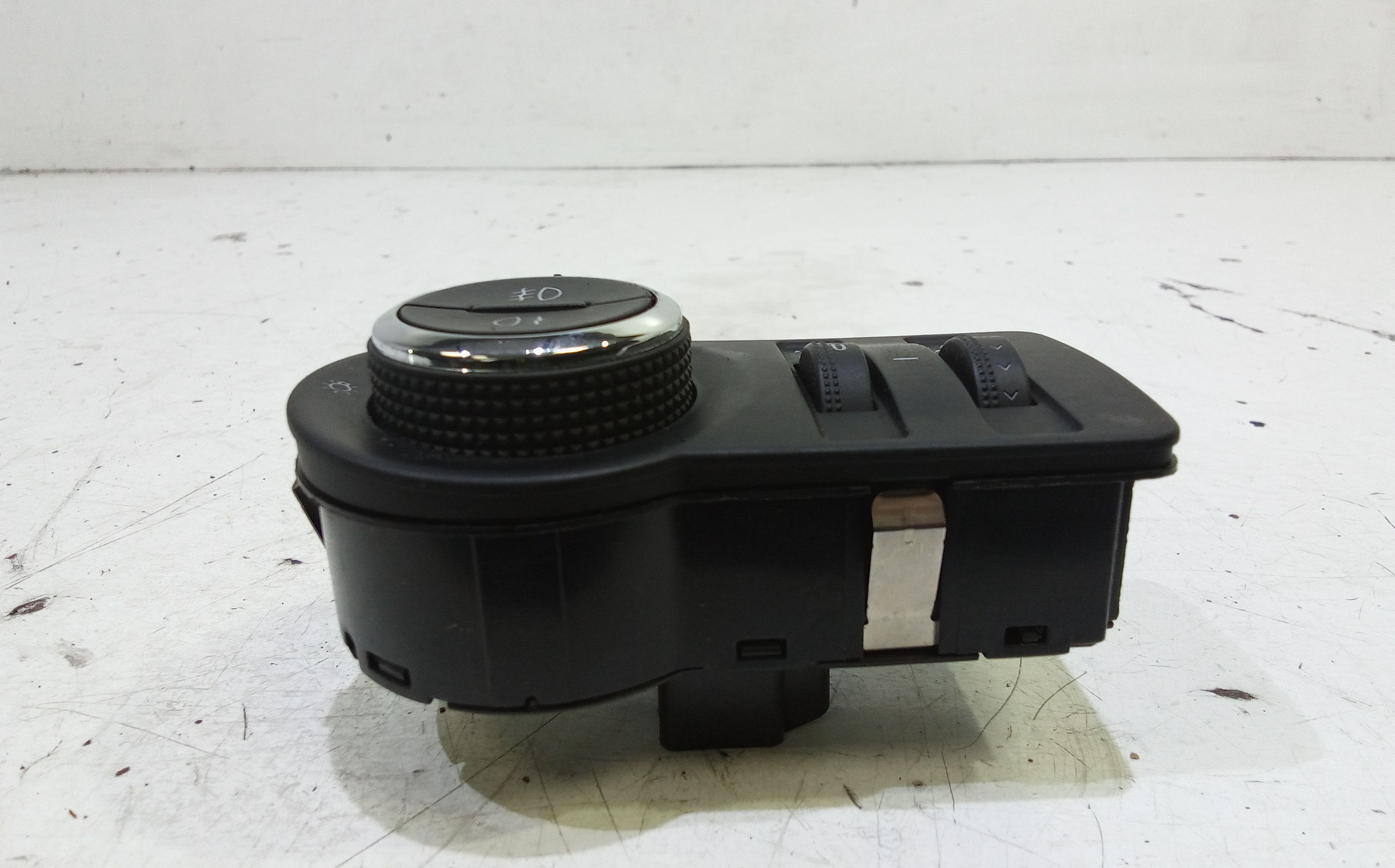 Interruttore comando luci CHEVROLET Cruze Berlina