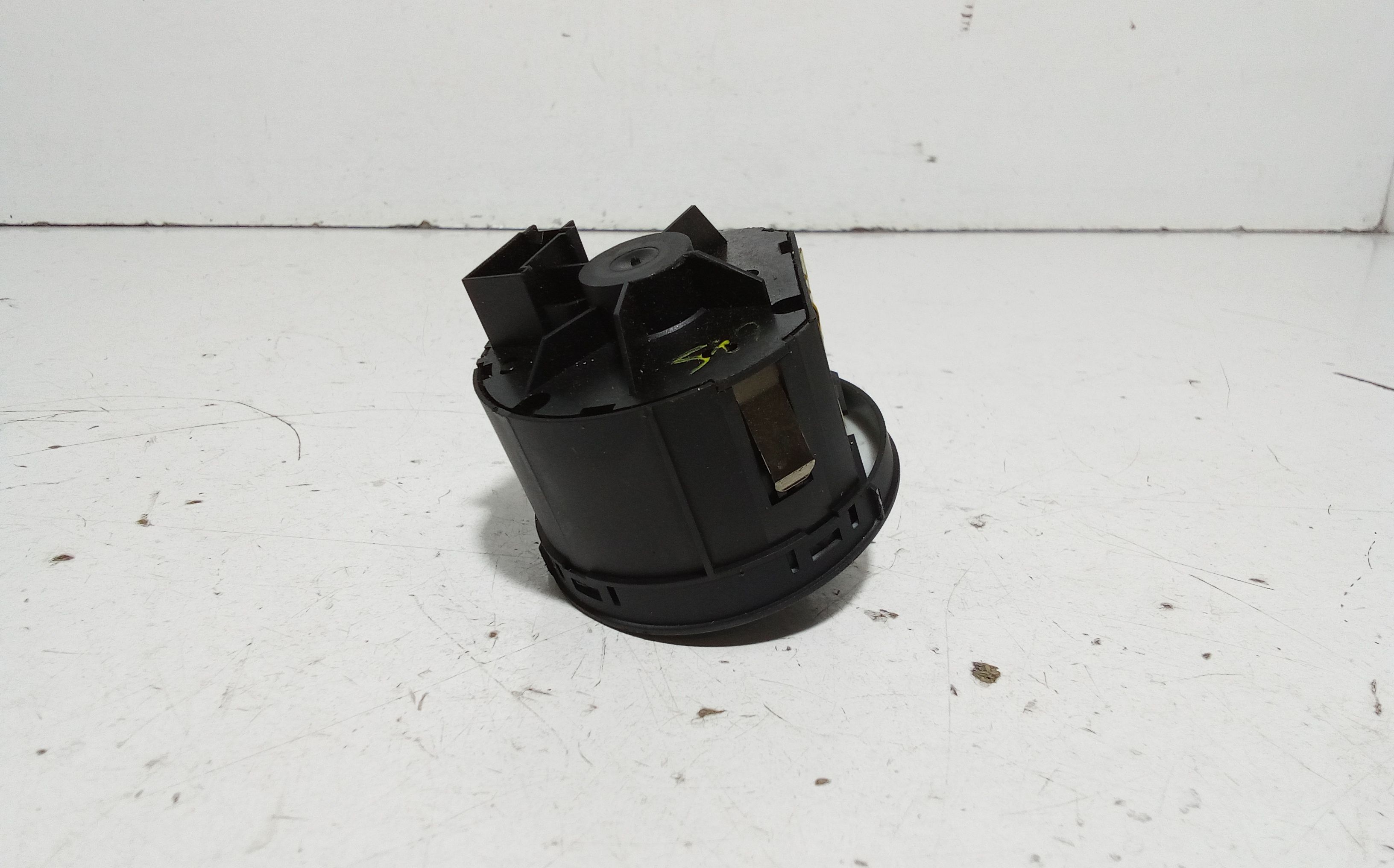 Interruttore comando luci AUDI A6 Berlina Serie C6 (4F2) (04>12)