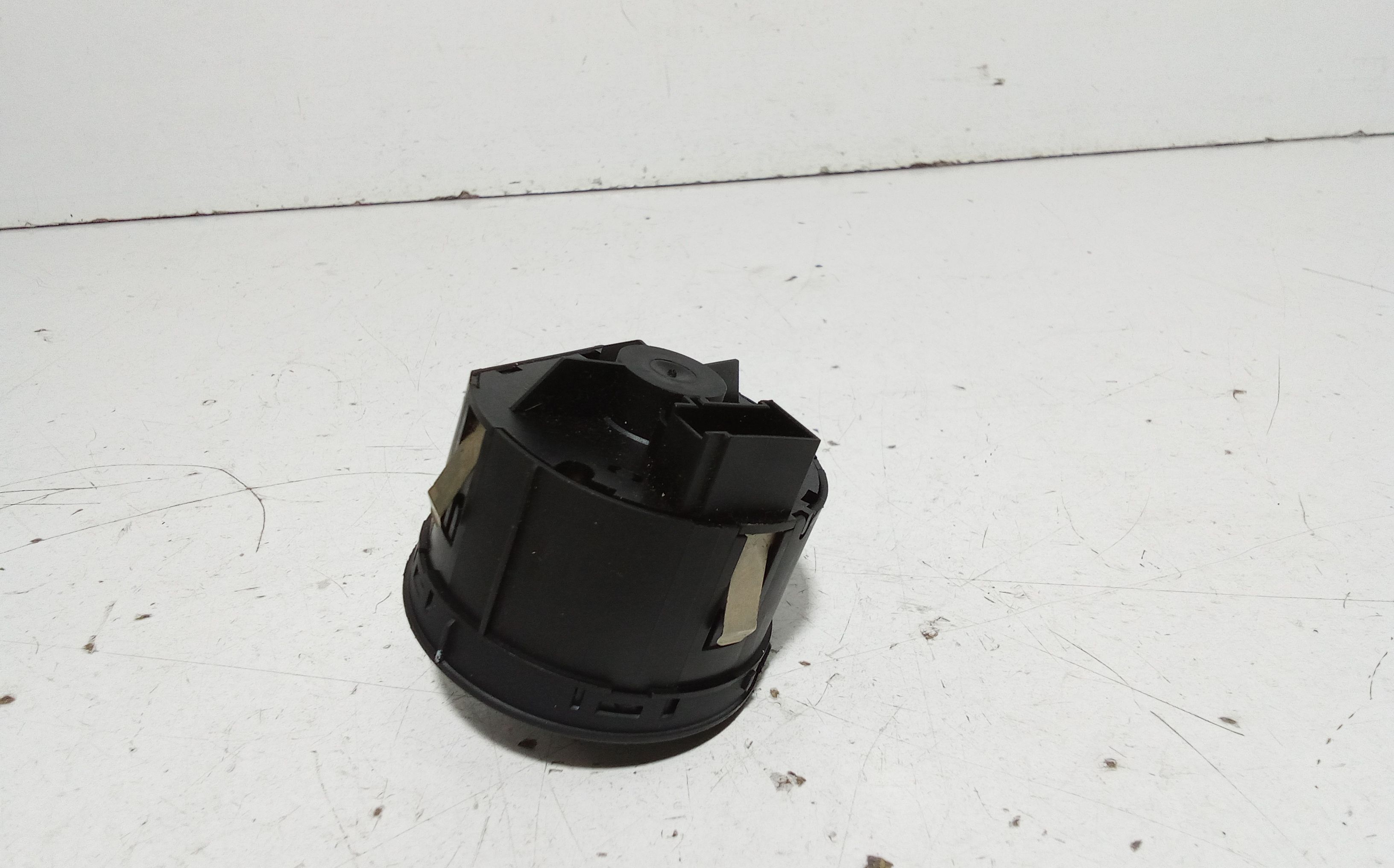 Interruttore comando luci AUDI A6 Berlina Serie C6 (4F2) (04>12)