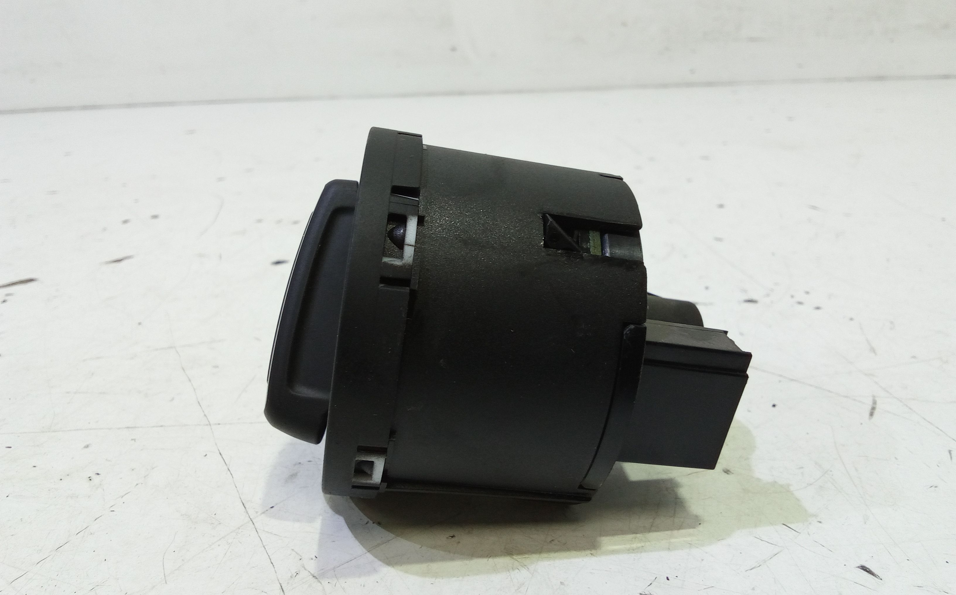 Interruttore comando luci VOLKSWAGEN Tiguan Serie