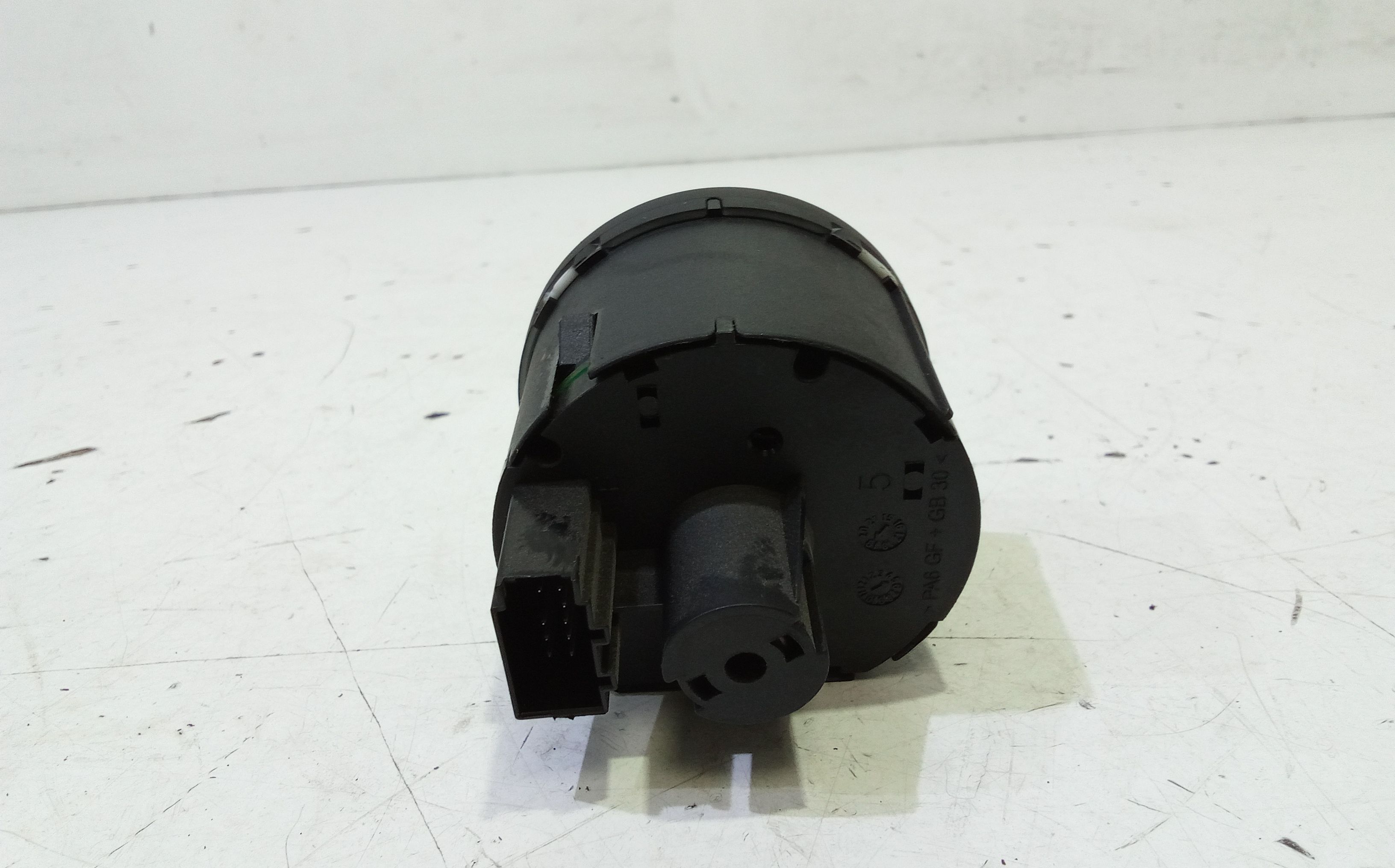 Interruttore comando luci VOLKSWAGEN Tiguan Serie