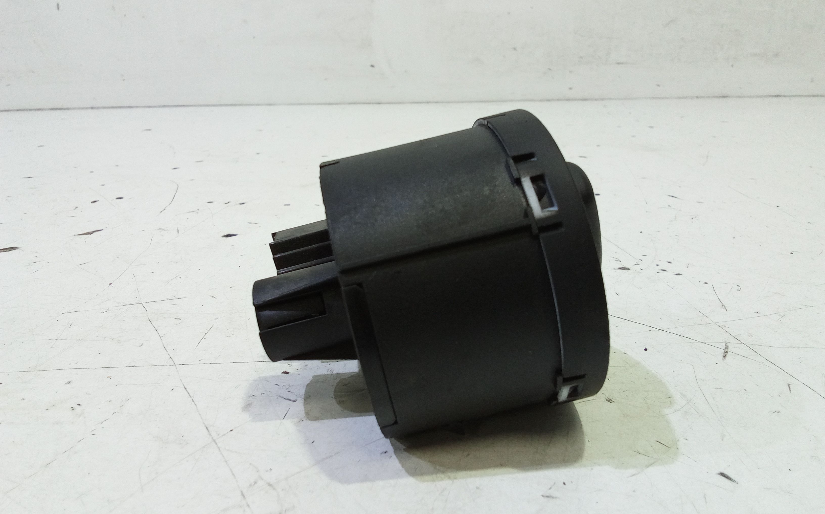 Interruttore comando luci VOLKSWAGEN Tiguan Serie