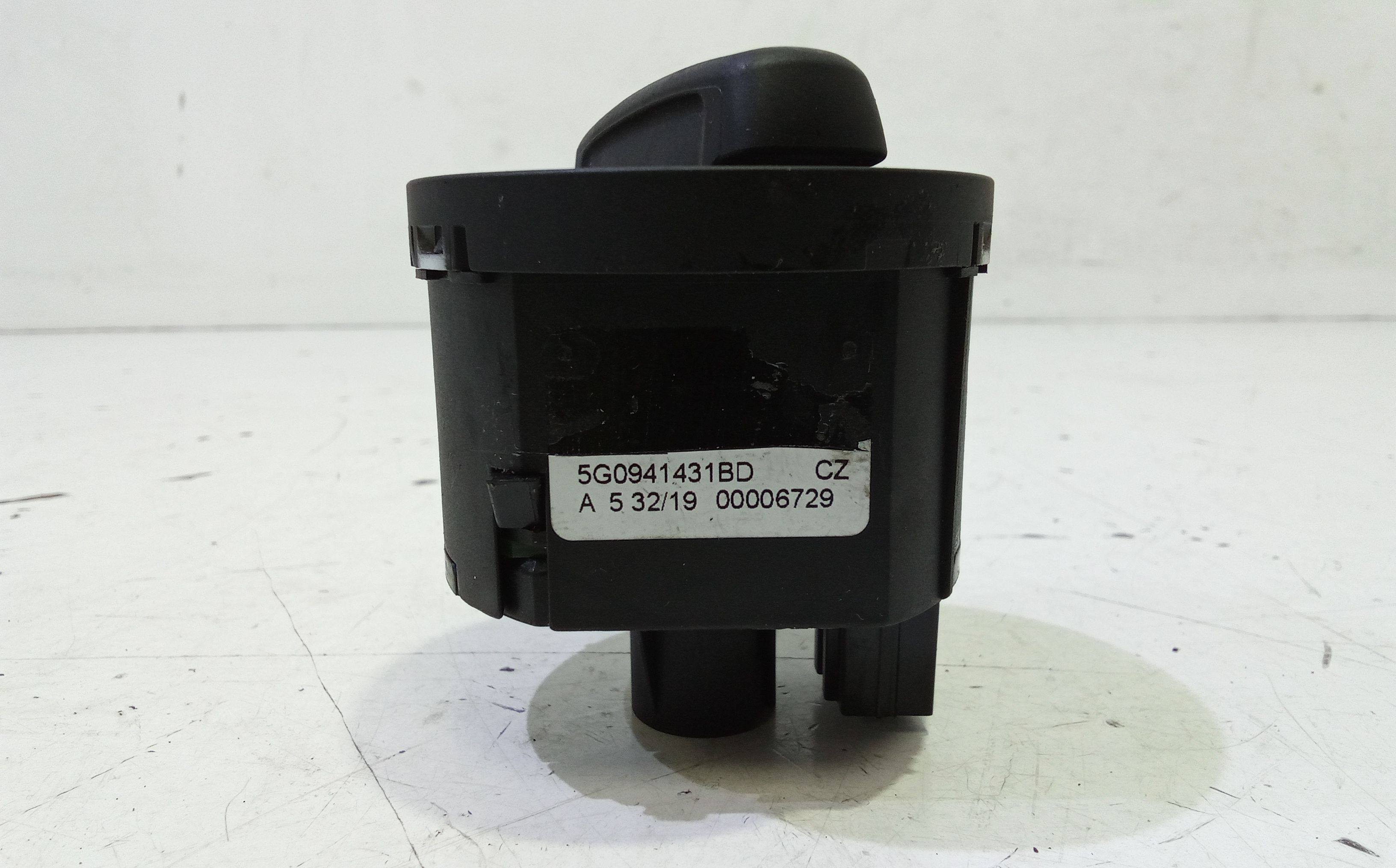 Interruttore comando luci VOLKSWAGEN Tiguan Serie