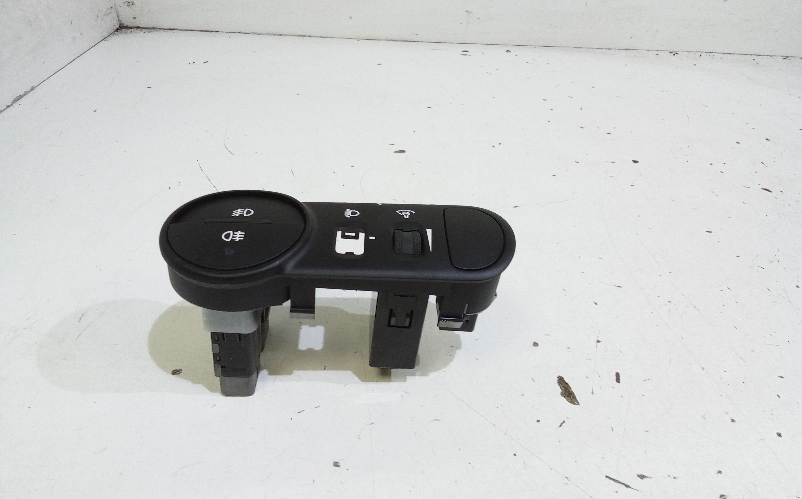 Interruttore comando luci HYUNDAI i10 1 Serie