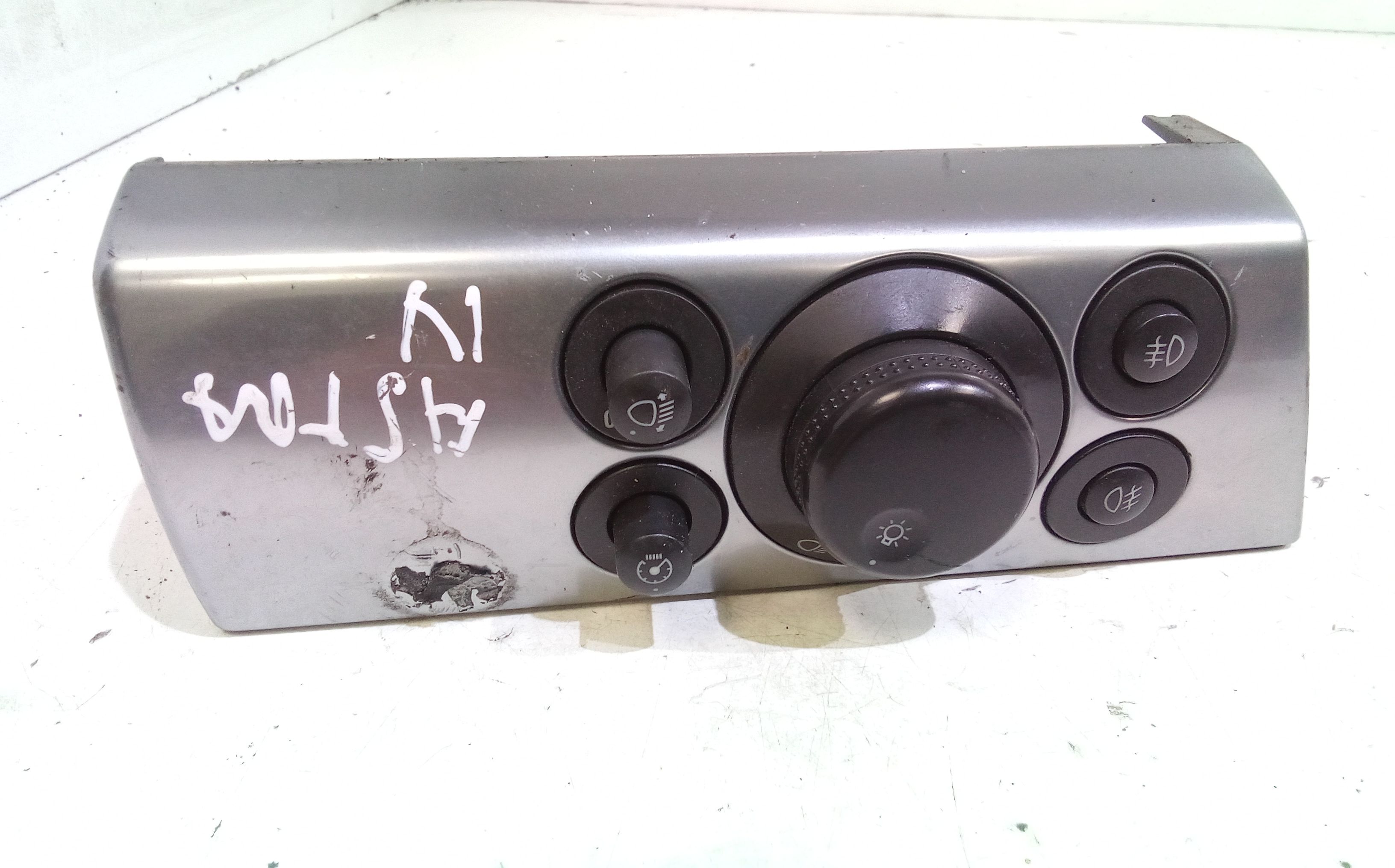 Interruttore comando luci OPEL Astra H Berlina