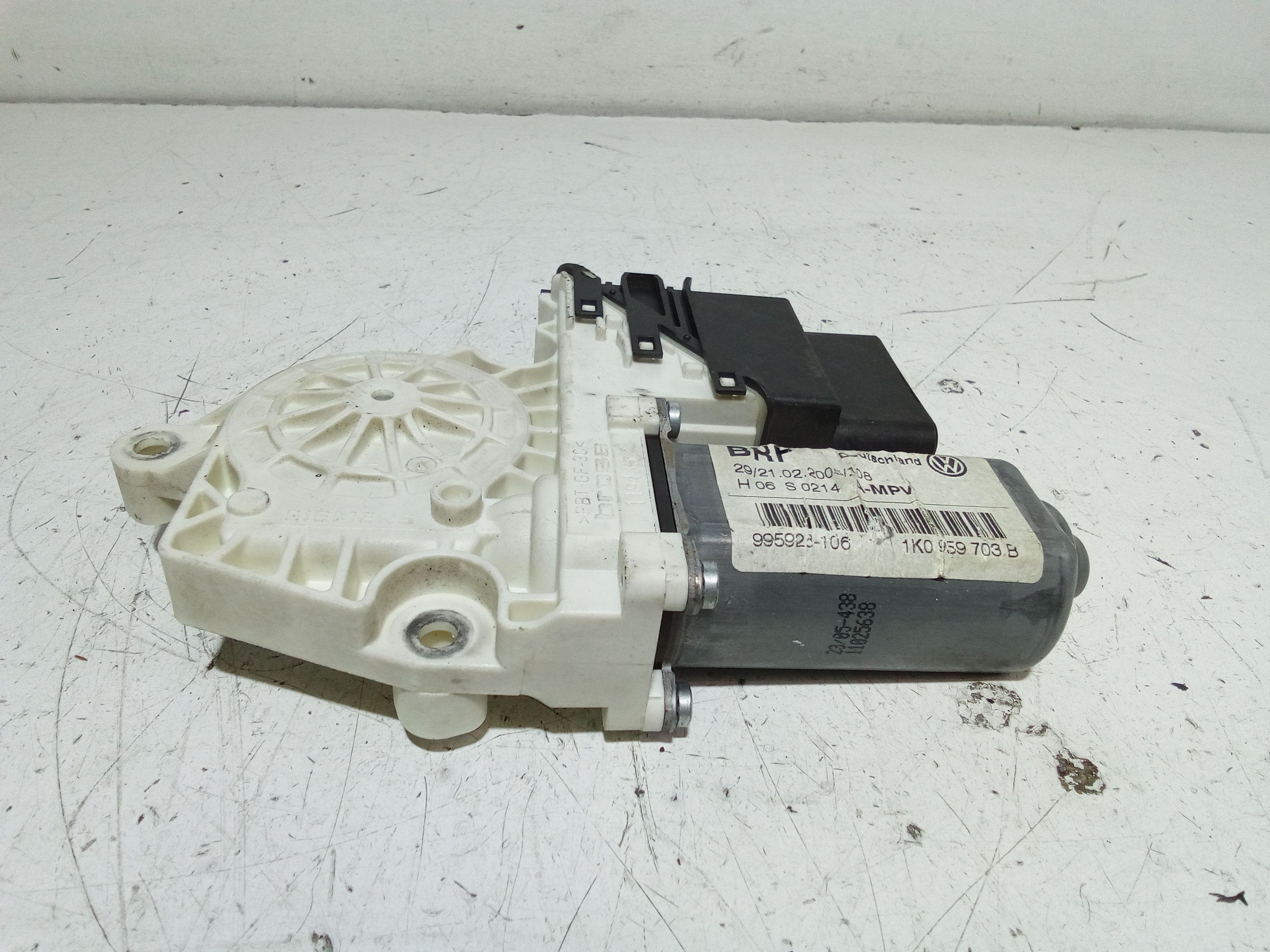 Motorino Alzavetro posteriore Sinistro VOLKSWAGEN Touran 1 Serie