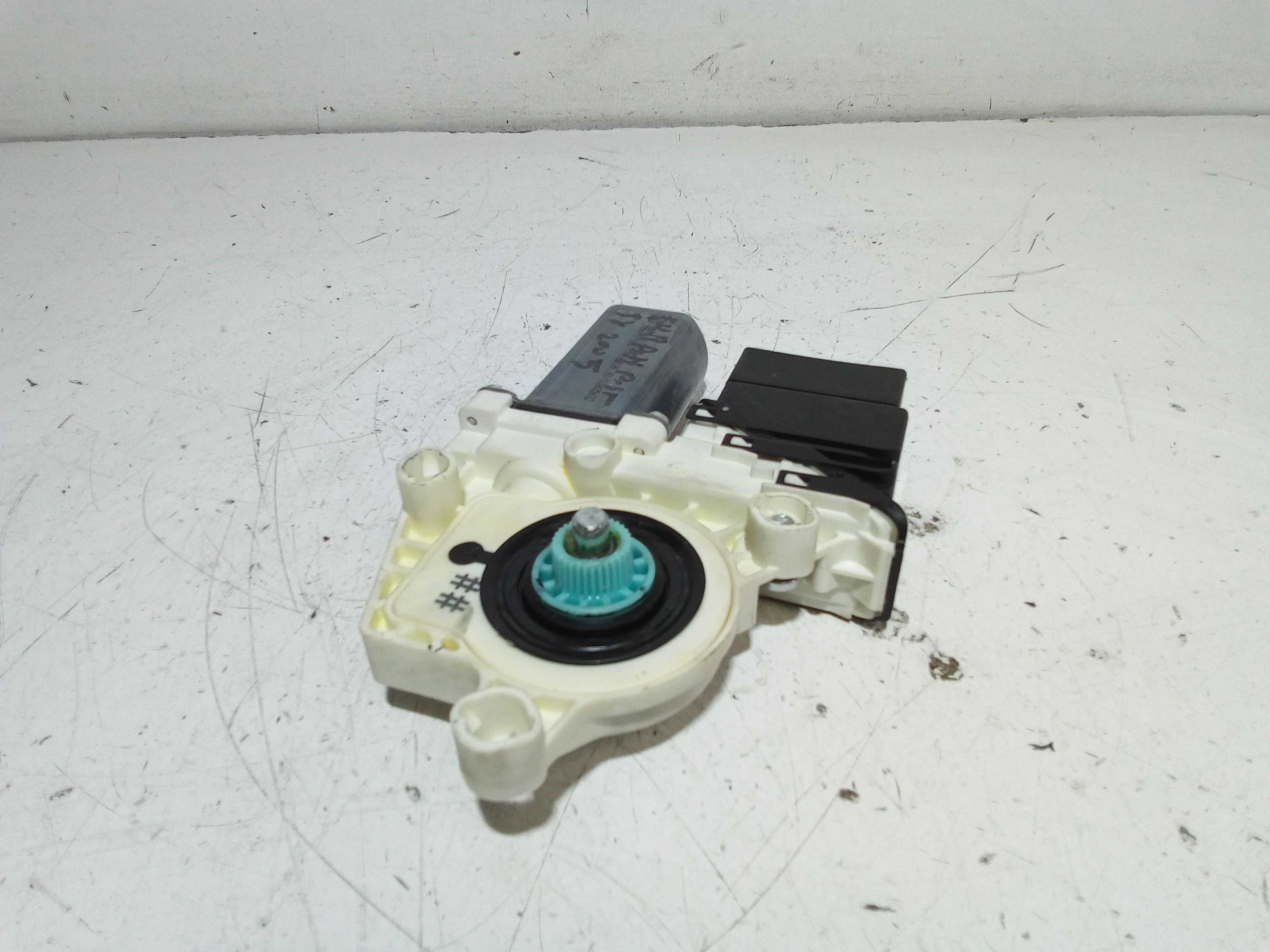 Motorino Alzavetro posteriore Sinistro VOLKSWAGEN Touran 1 Serie