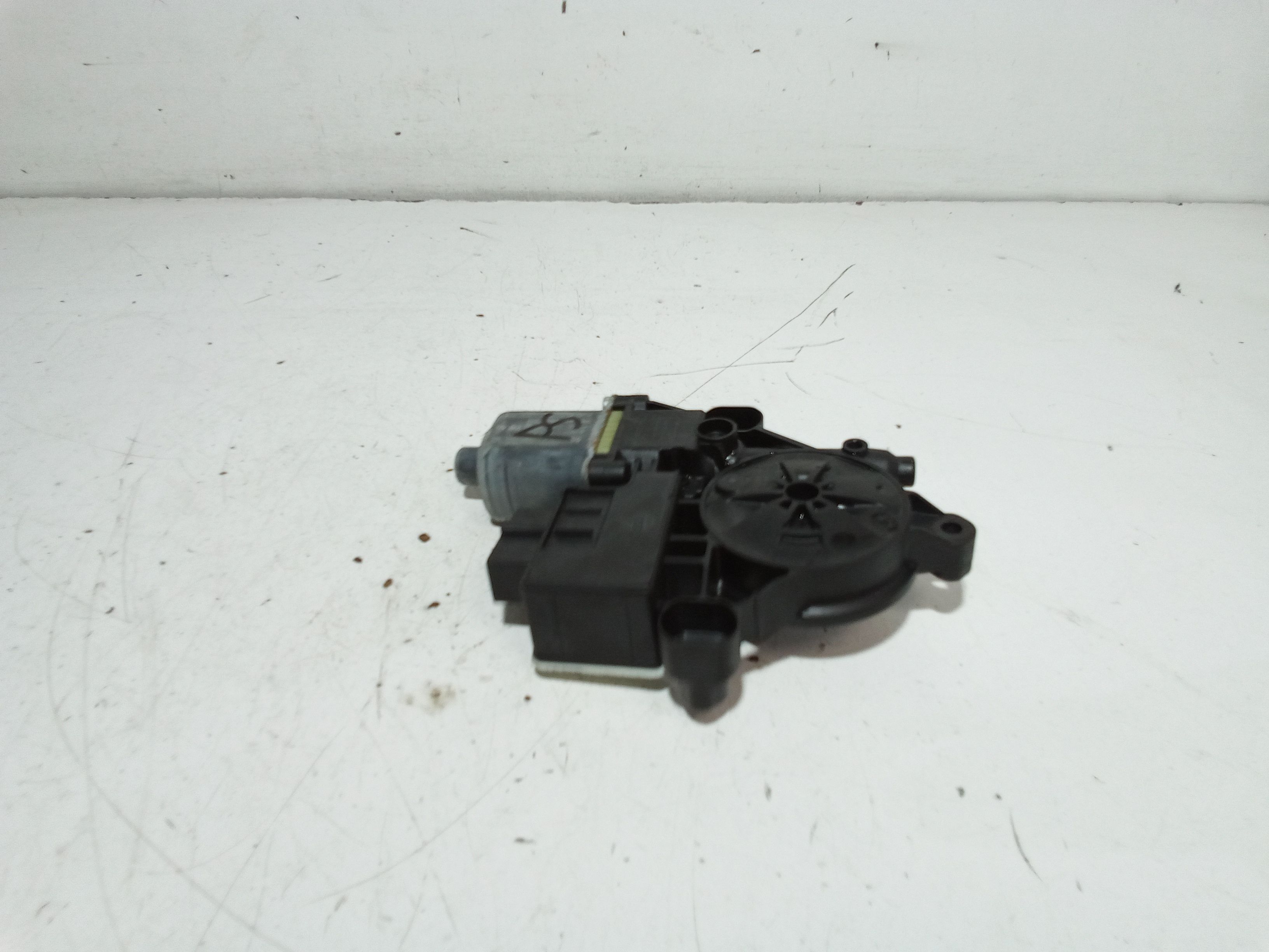 Motorino Alzavetro posteriore Sinistro VOLKSWAGEN Polo 6 Serie