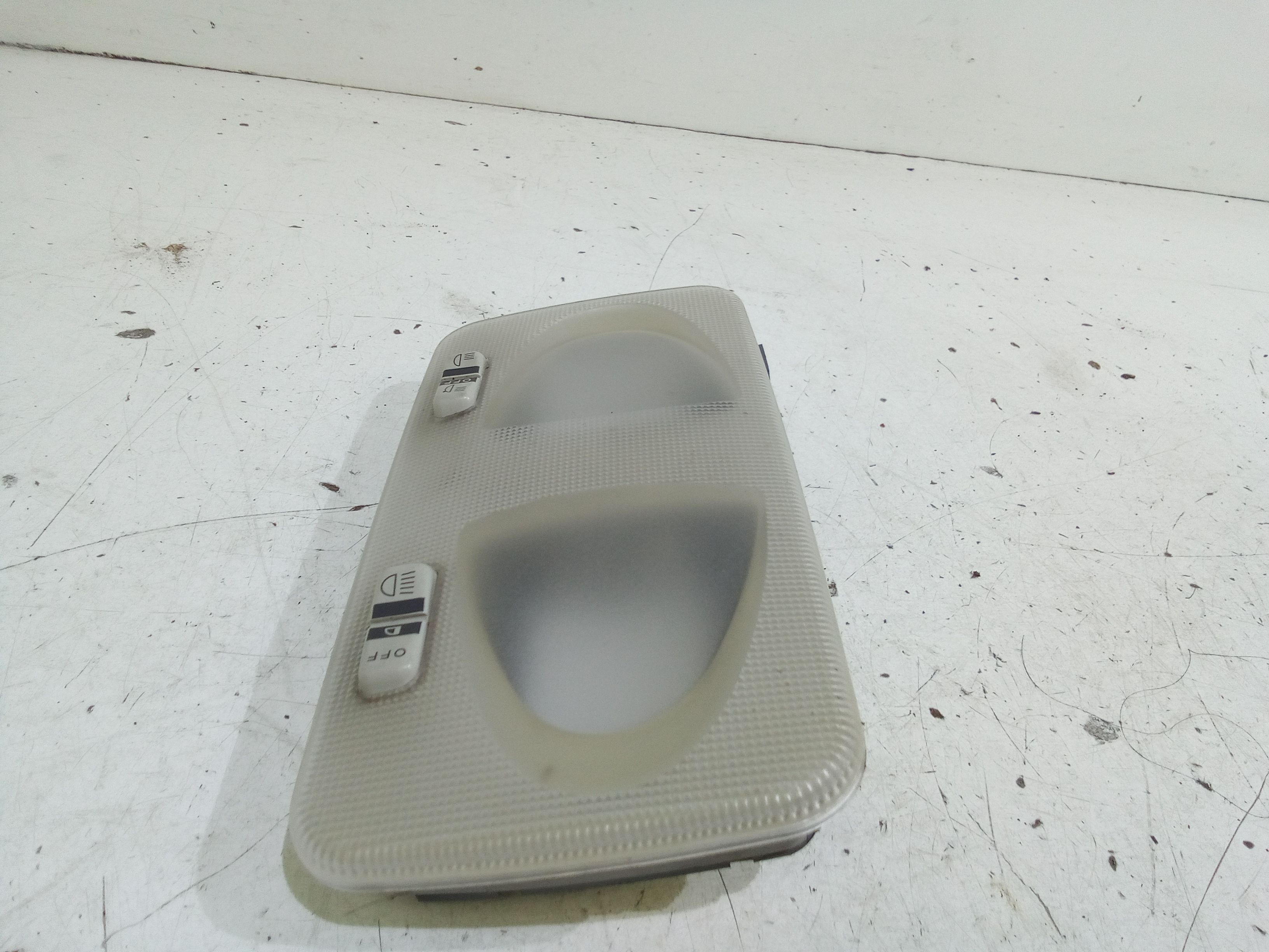 Plafoniera VOLKSWAGEN Golf 5 Berlina (03>08)