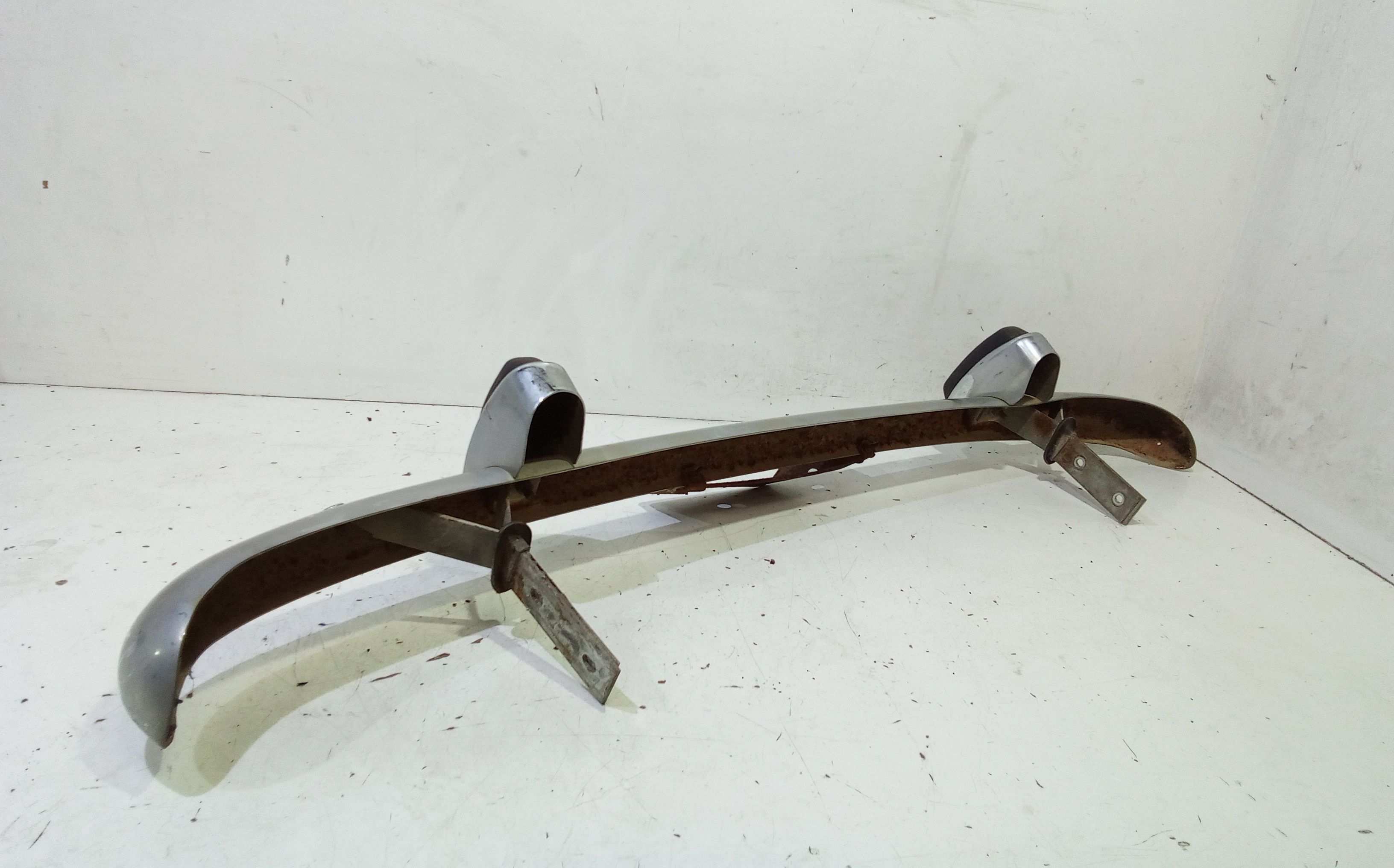 Paraurti Anteriore Completo FIAT 850 1 Serie