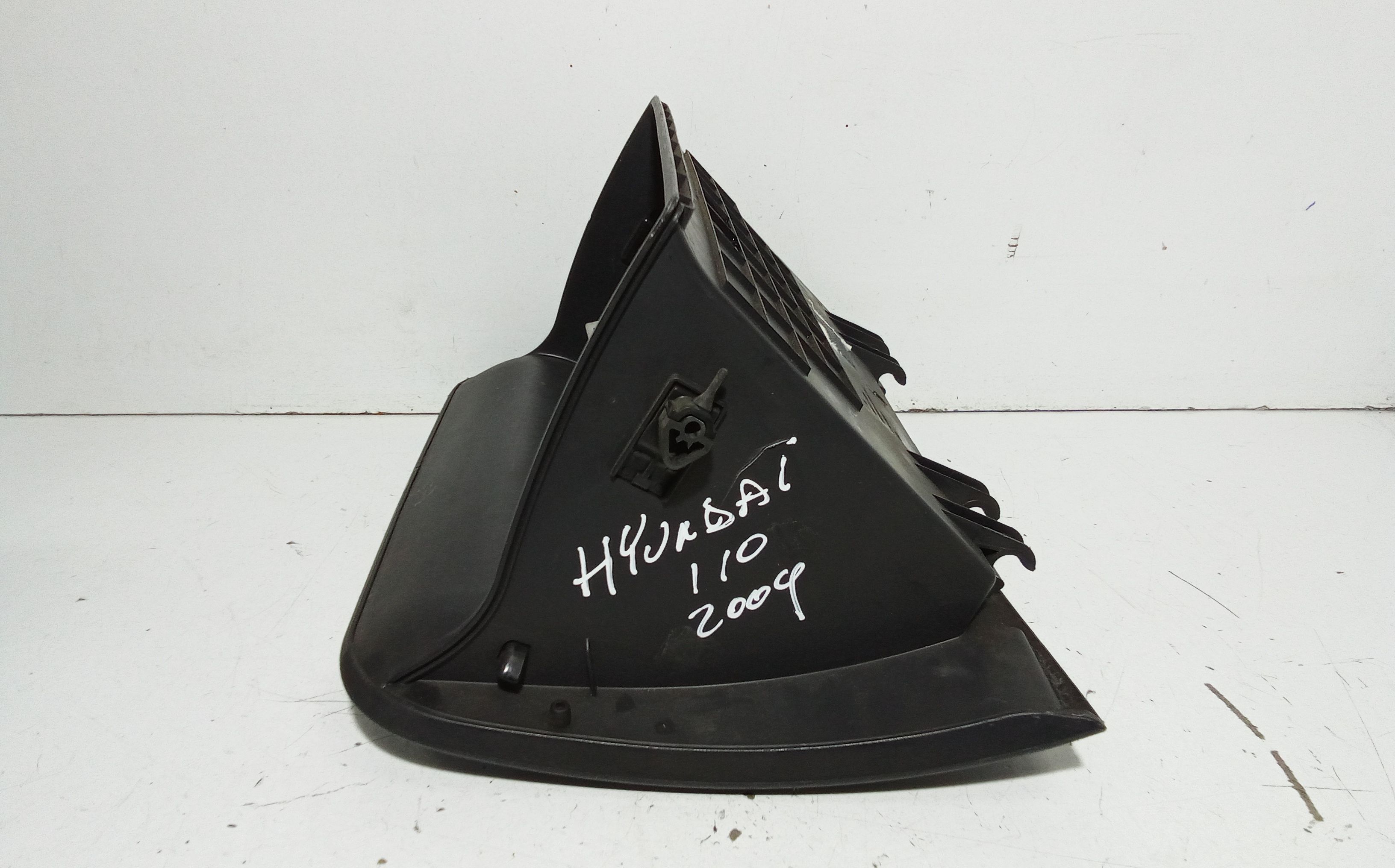 Cassetto porta oggetti HYUNDAI i10 1 Serie